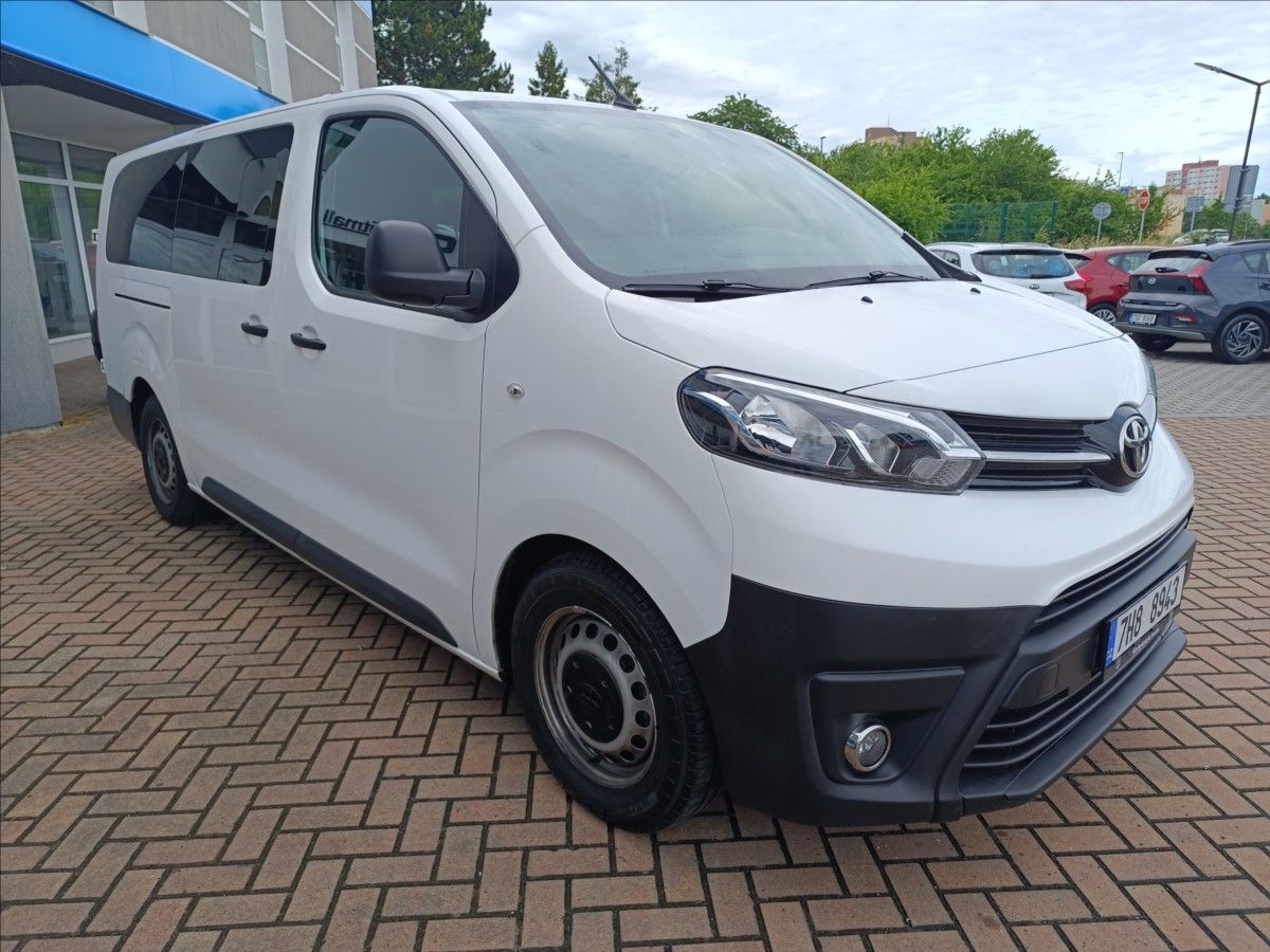 Toyota Proace Verso, 2,0 D 4D - fotka 4