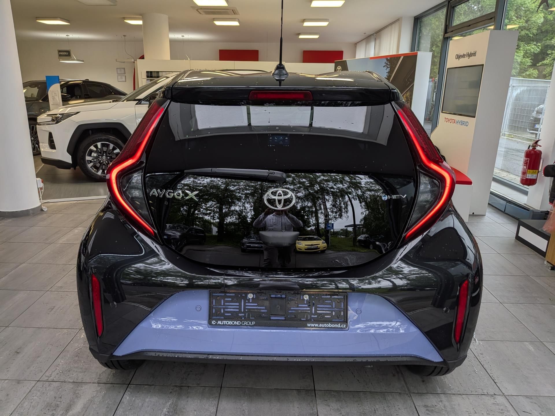 Toyota Aygo, 1.5 HEV, 116K, Style Smart - fotka 6