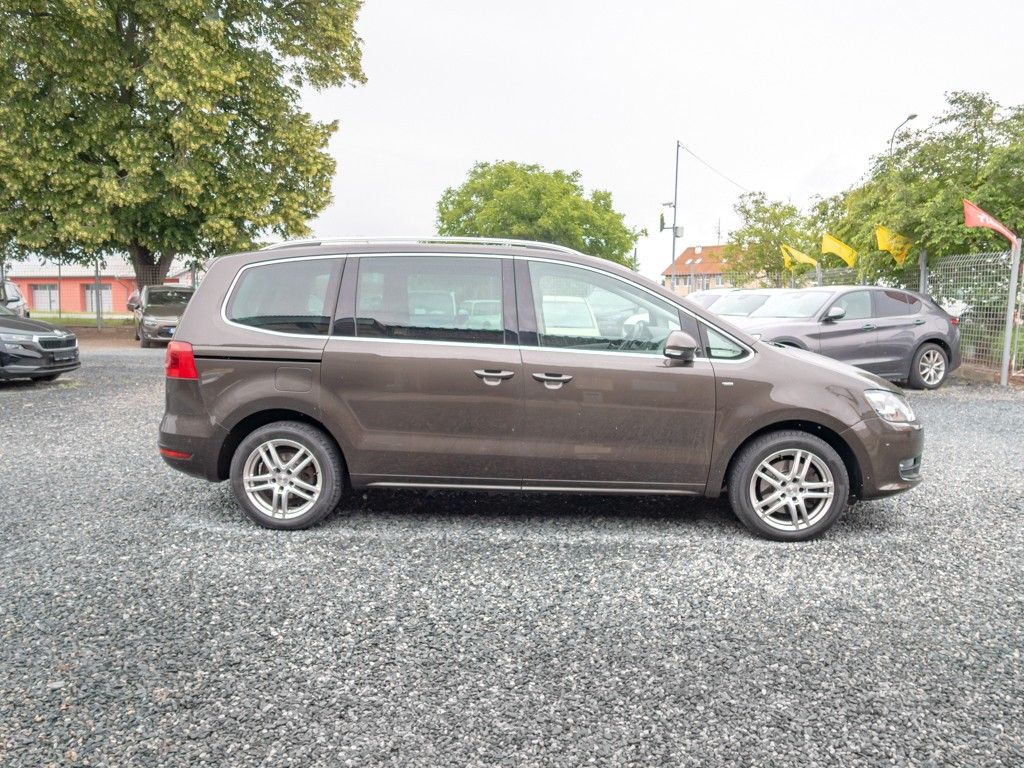 Volkswagen Sharan, 2.0TDI 130KW NAVI – 7 sedadel - fotka 4