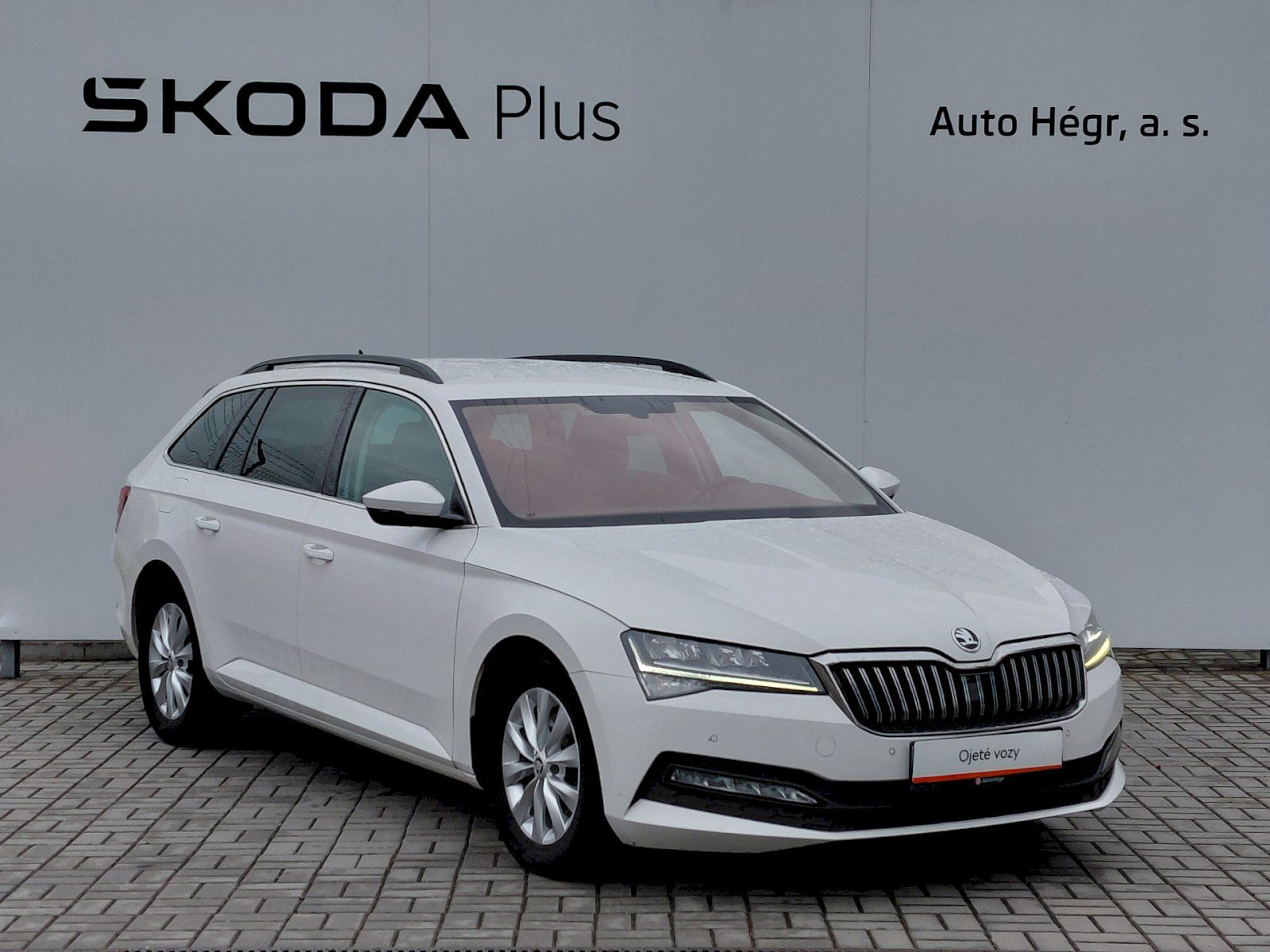 Škoda Superb, 2.0 TDI 110kW Ambition Combi - fotka 6