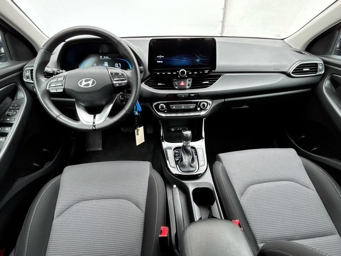 Hyundai i30, 1.5 T-GDI / 103 kW Smart DCT - fotka 5