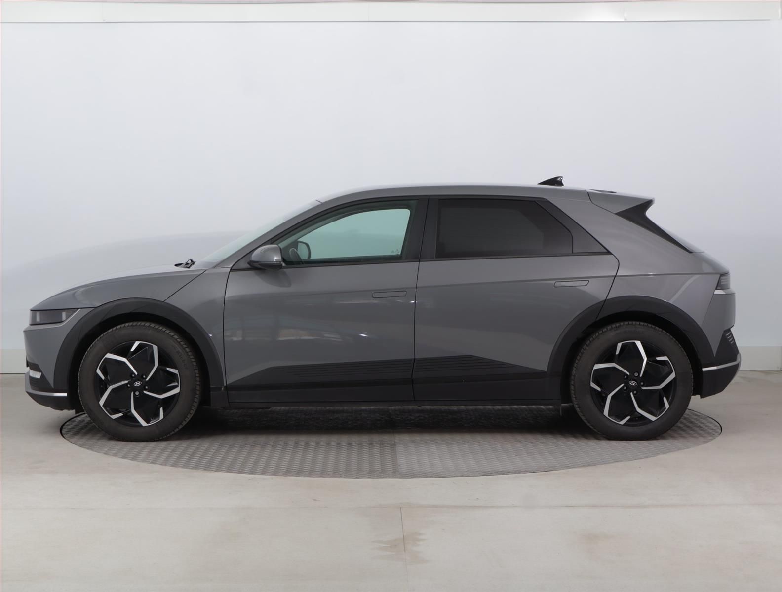 Hyundai Ioniq 5, Eco, SoH 100%, Automat, Kůže - fotka 3