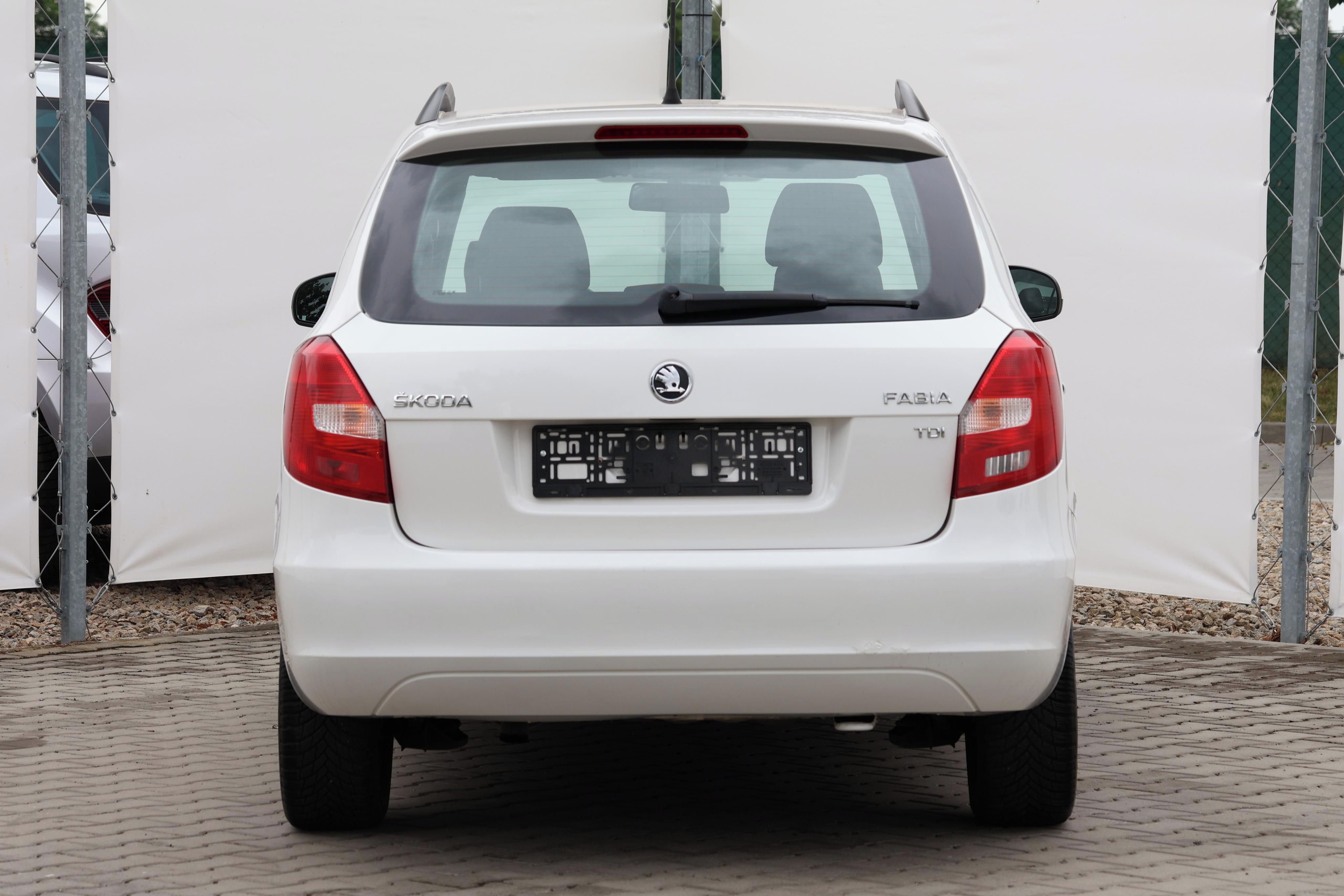 Škoda Fabia, 1.6TDI*1MAJ*SERVIS ŠKODA*2013 - fotka 6