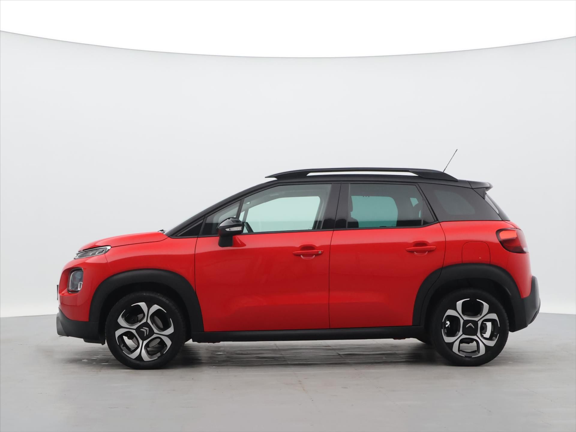 Citroën C3 Aircross, 1,2 PureTech 81kW Shine CZ - fotka 4