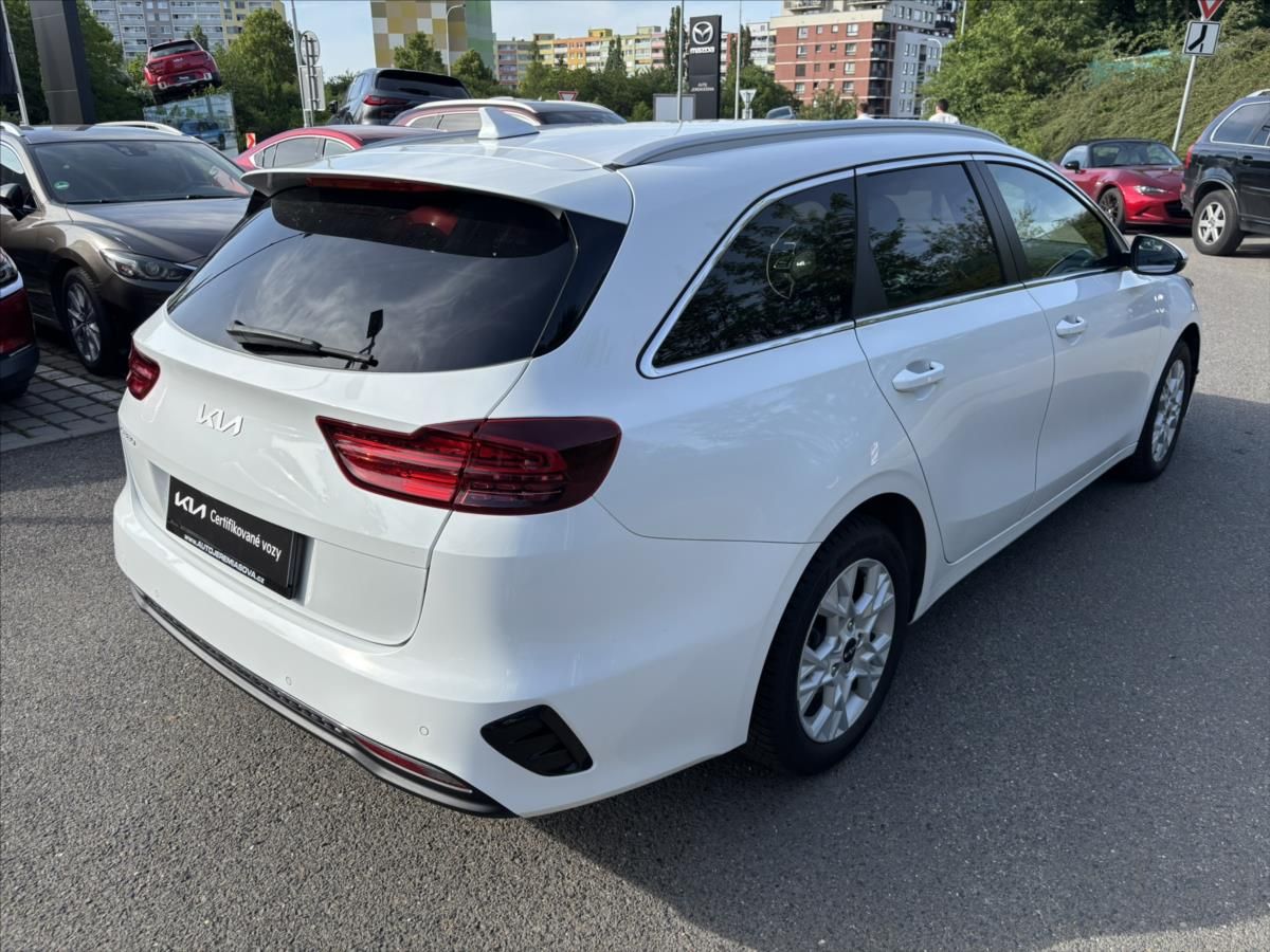 Kia Cee´d, 1,5 TGDi AT TOP ZÁRUKA KAMERA - fotka 5