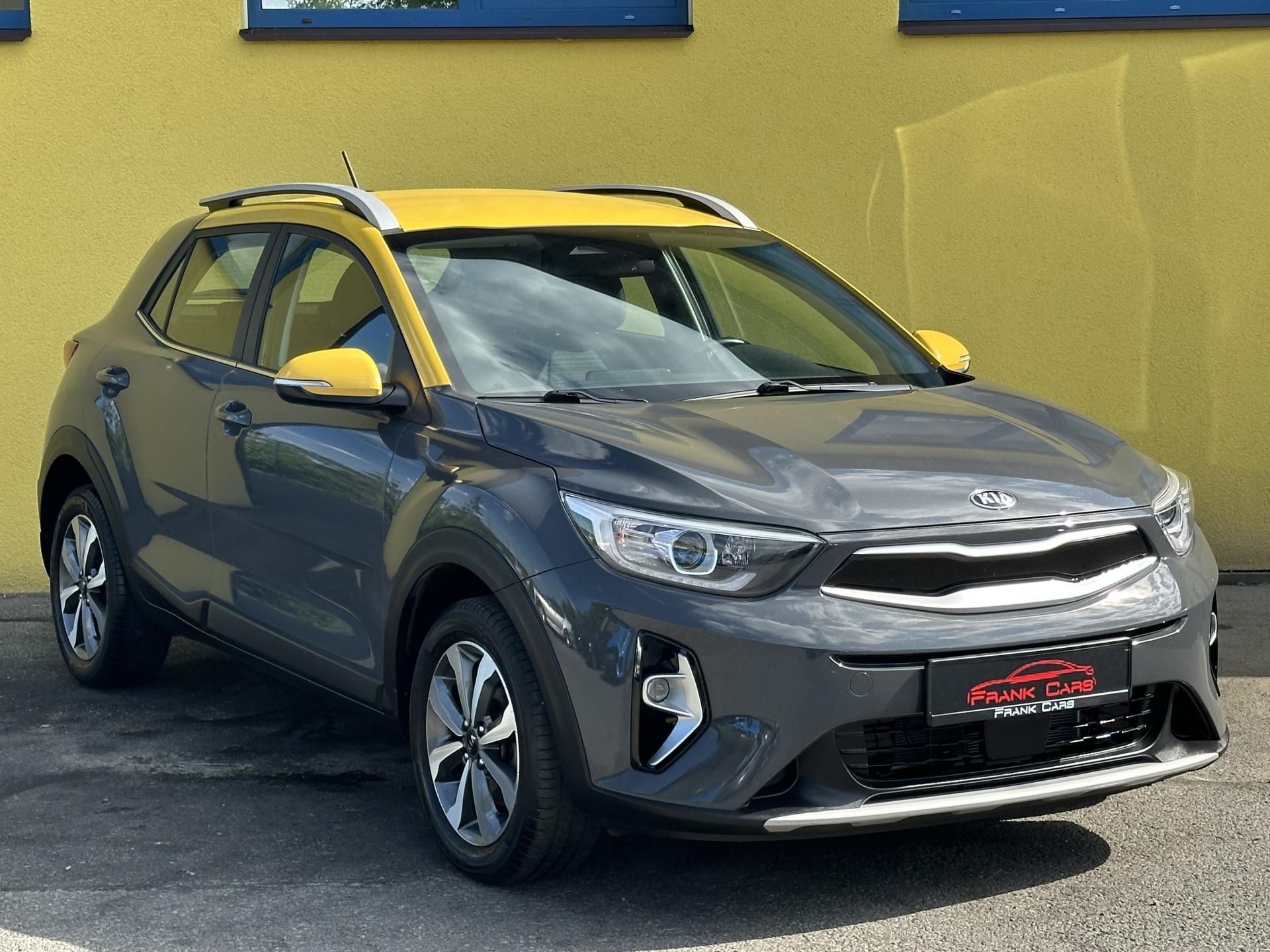Kia Stonic, 1.2/61kW * ČR * 1.Maj. - fotka 2