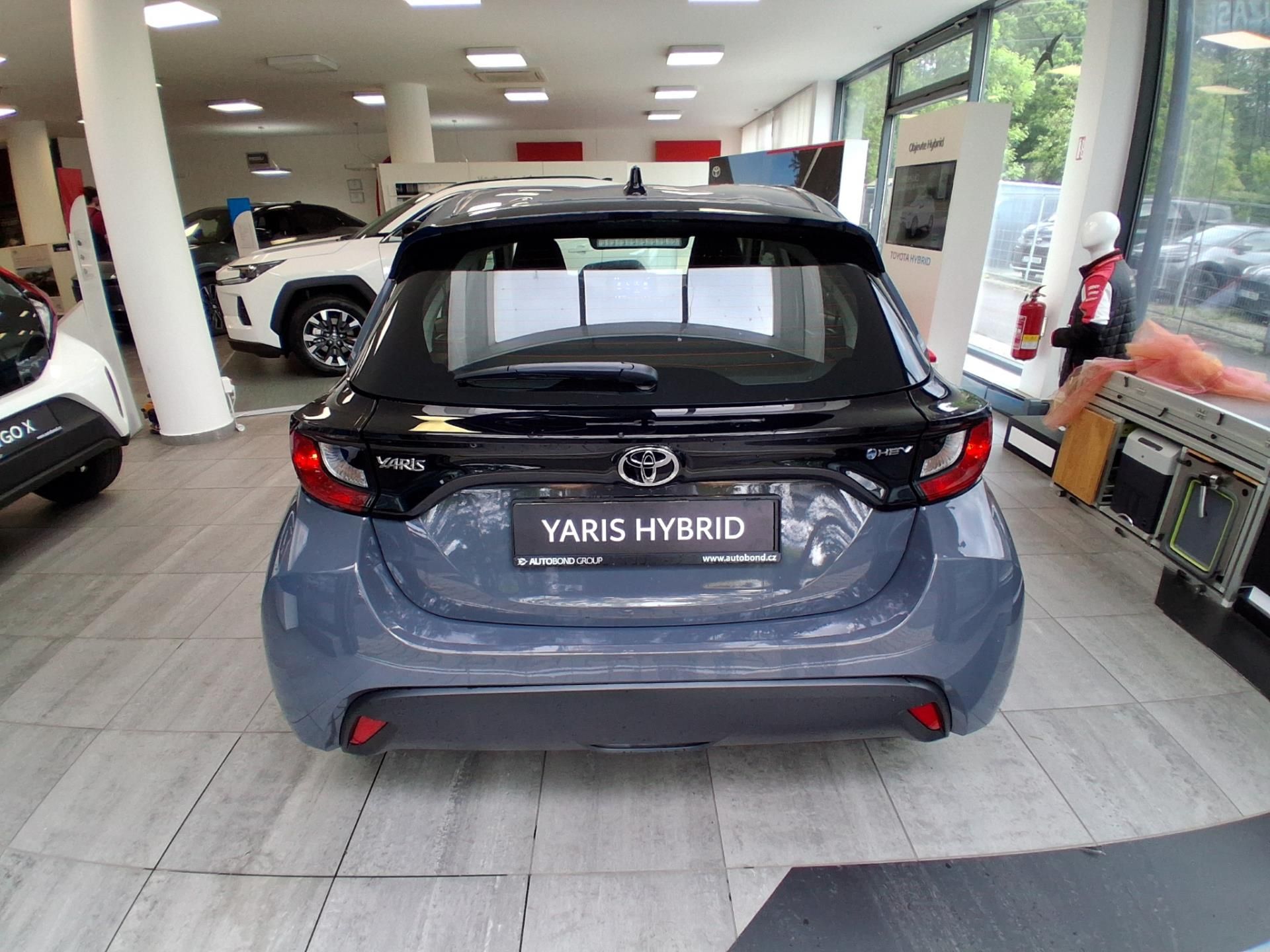 Toyota Yaris, 1.5 HEV COMFORT 116K - fotka 6
