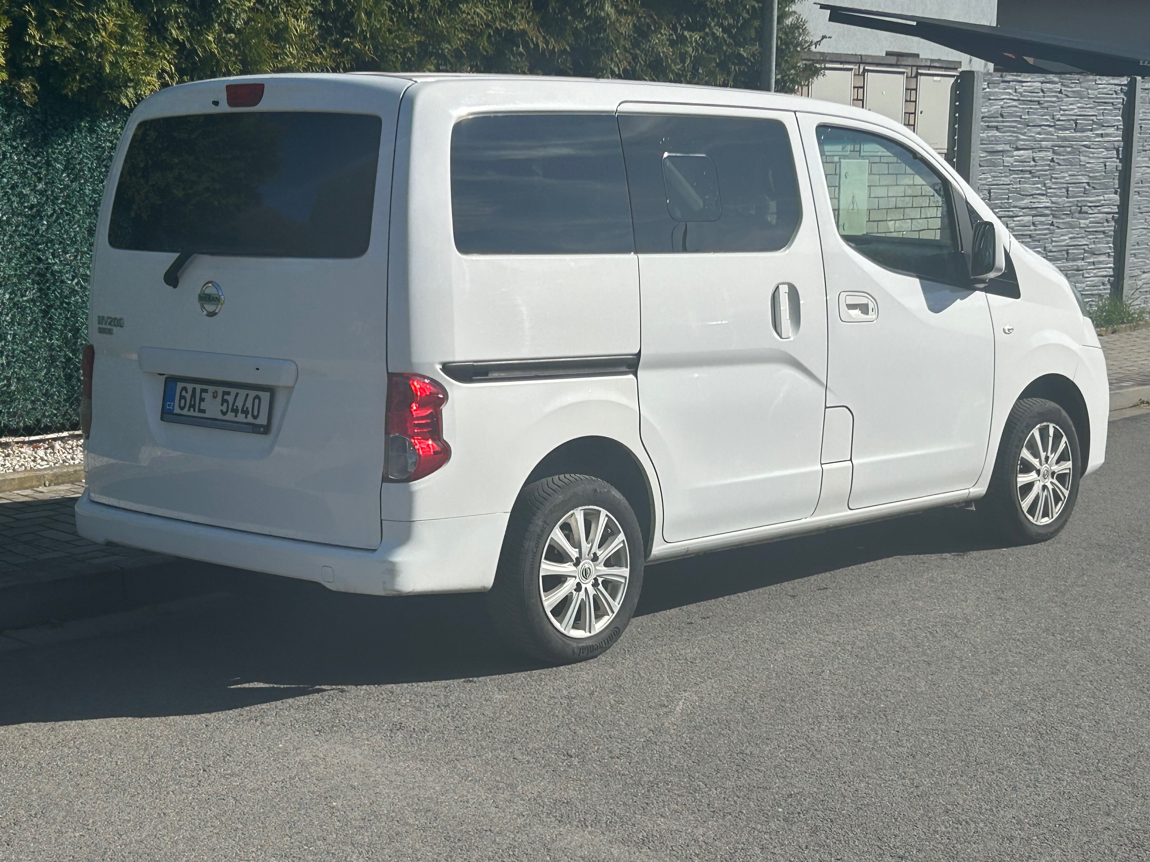 Nissan NV200, 81kw EVALIA 7mist ČR 1maj DPH - fotka 5