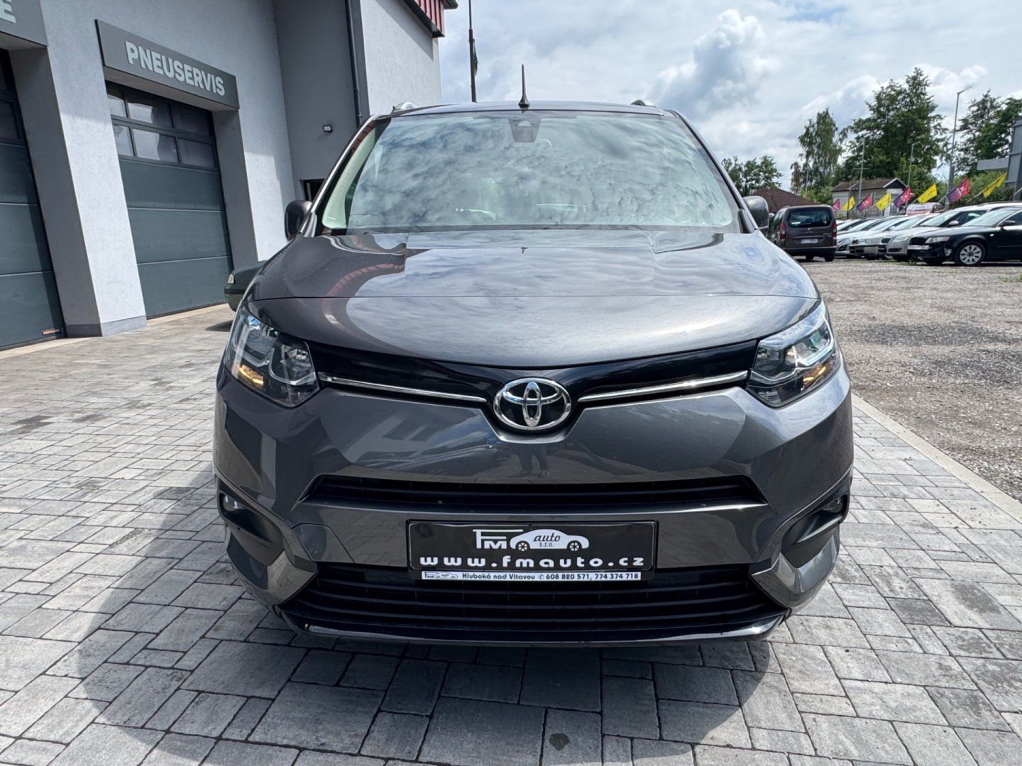 Toyota Proace City Verso, 1.2, 7míst, automat - fotka 3