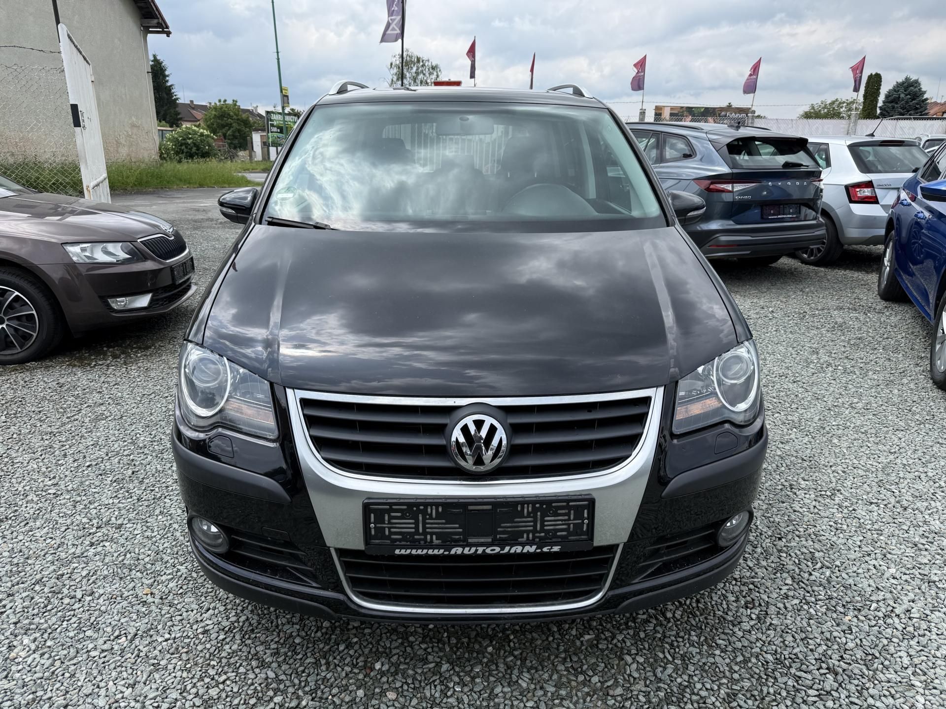 Volkswagen Touran, 1.4 TSI DSG CROSS - fotka 2