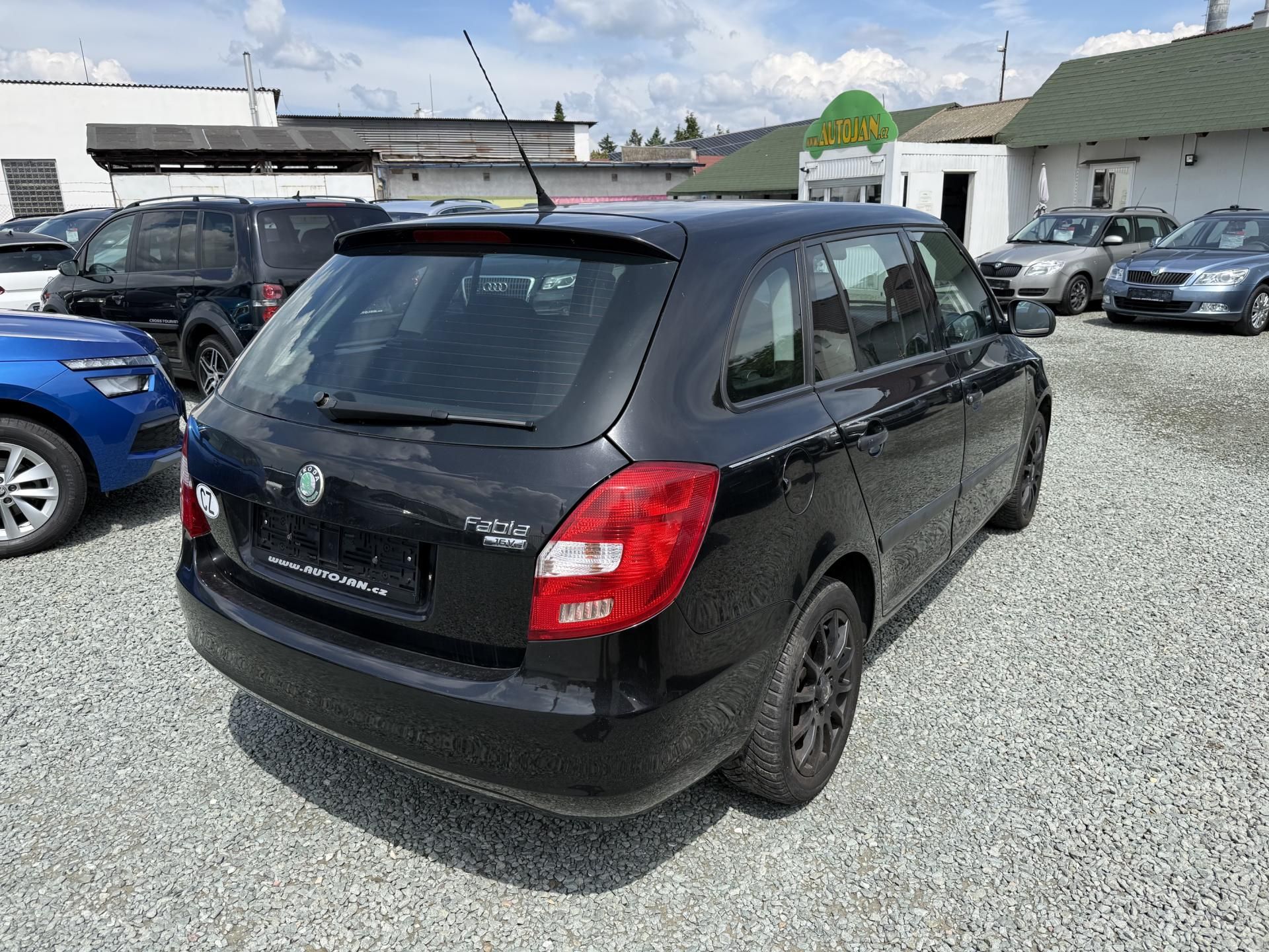 Škoda Fabia, 1.4i KOMBI - fotka 6
