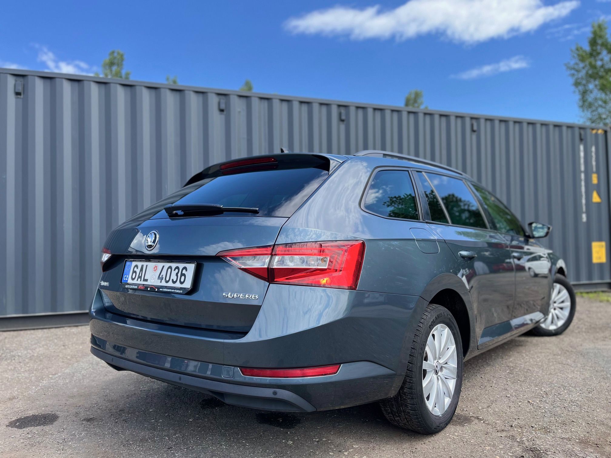 Škoda Superb, 2,0 TDI - fotka 3