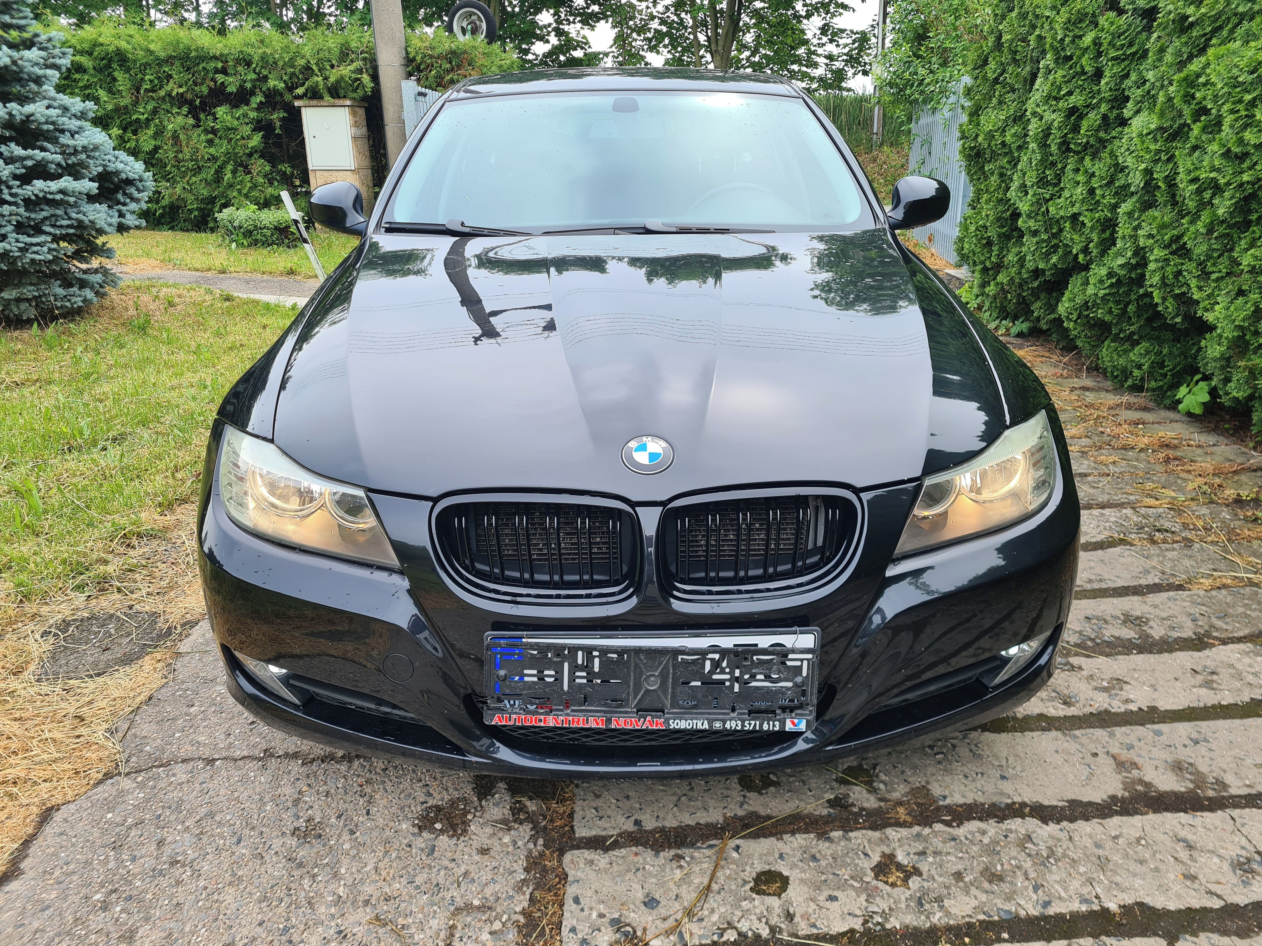 BMW Řada 3, 320d E91_130 kW Facelift - fotka 2