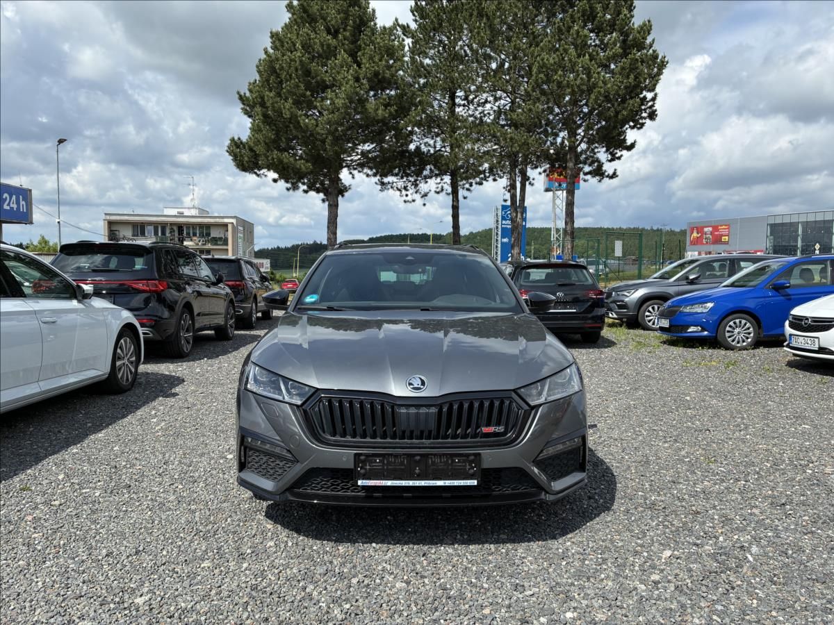 Škoda Octavia, 2,0 RS,PANORAMA,TAŽNÉ,KŮŽE - fotka 4