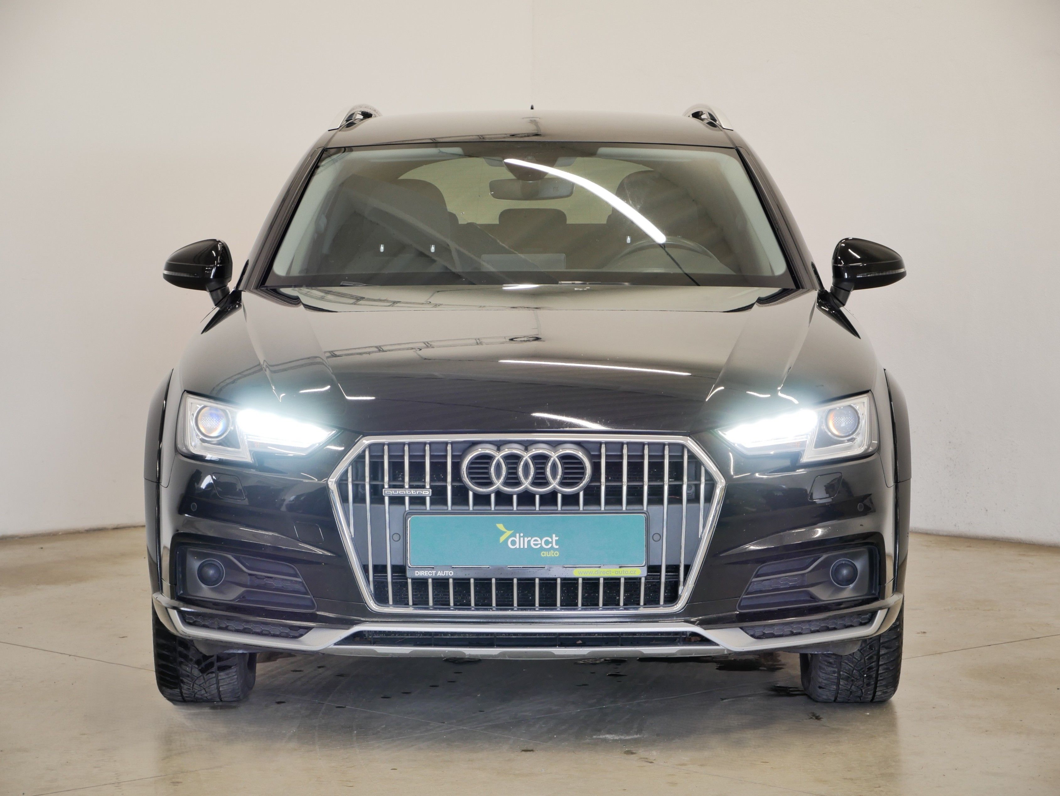 Audi A4, 2.0 TDI 120 kW Allroad - fotka 4