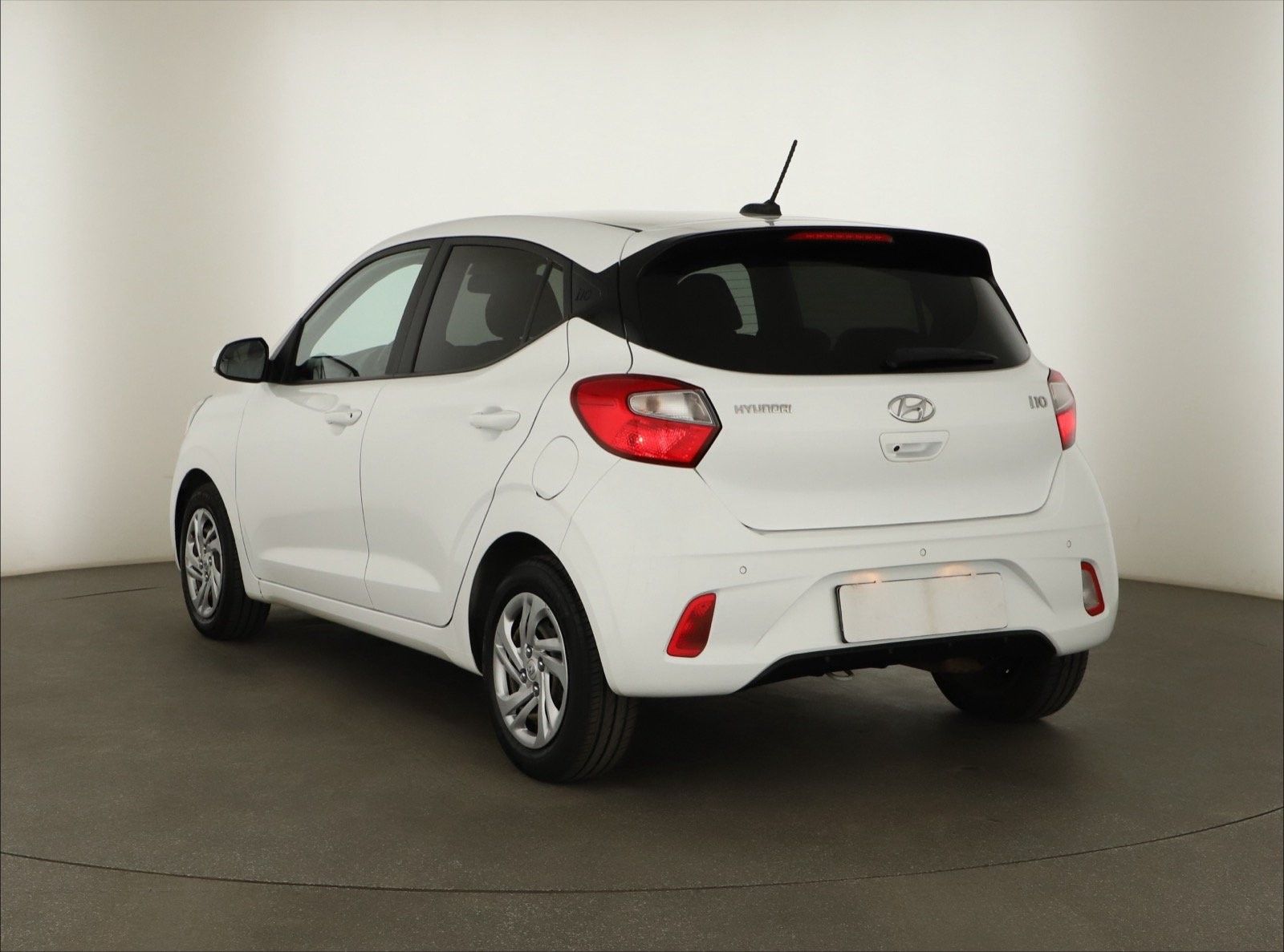Hyundai i10, 1.0, Automat, ČR,1.maj - fotka 4