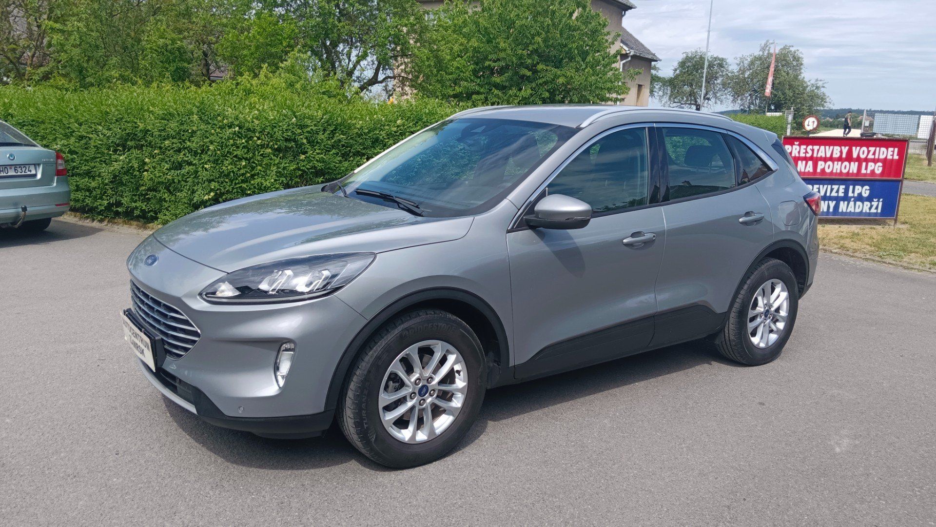 Ford Kuga, 1.5 I 88KW - fotka 3
