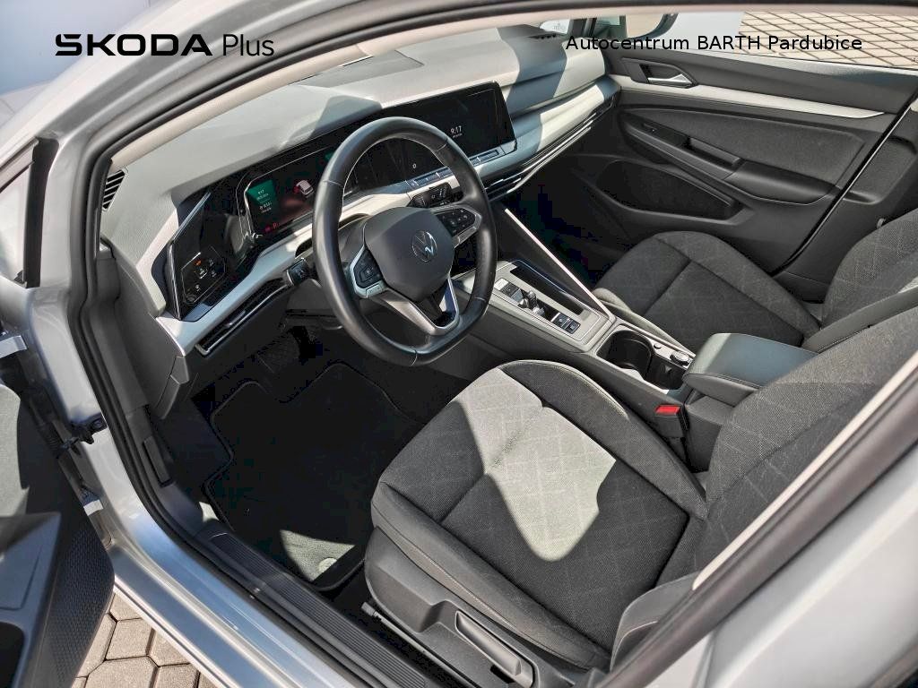 Volkswagen Golf, Variant / 1,5 eTSI / 110 kW / - fotka 5