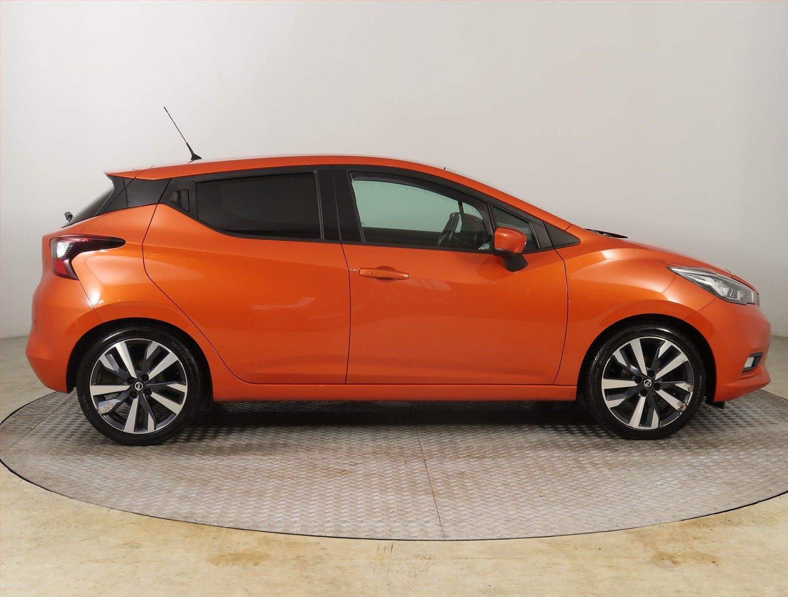 Nissan Micra, 0.9 IG-T, Serv.kniha, Navi - fotka 6