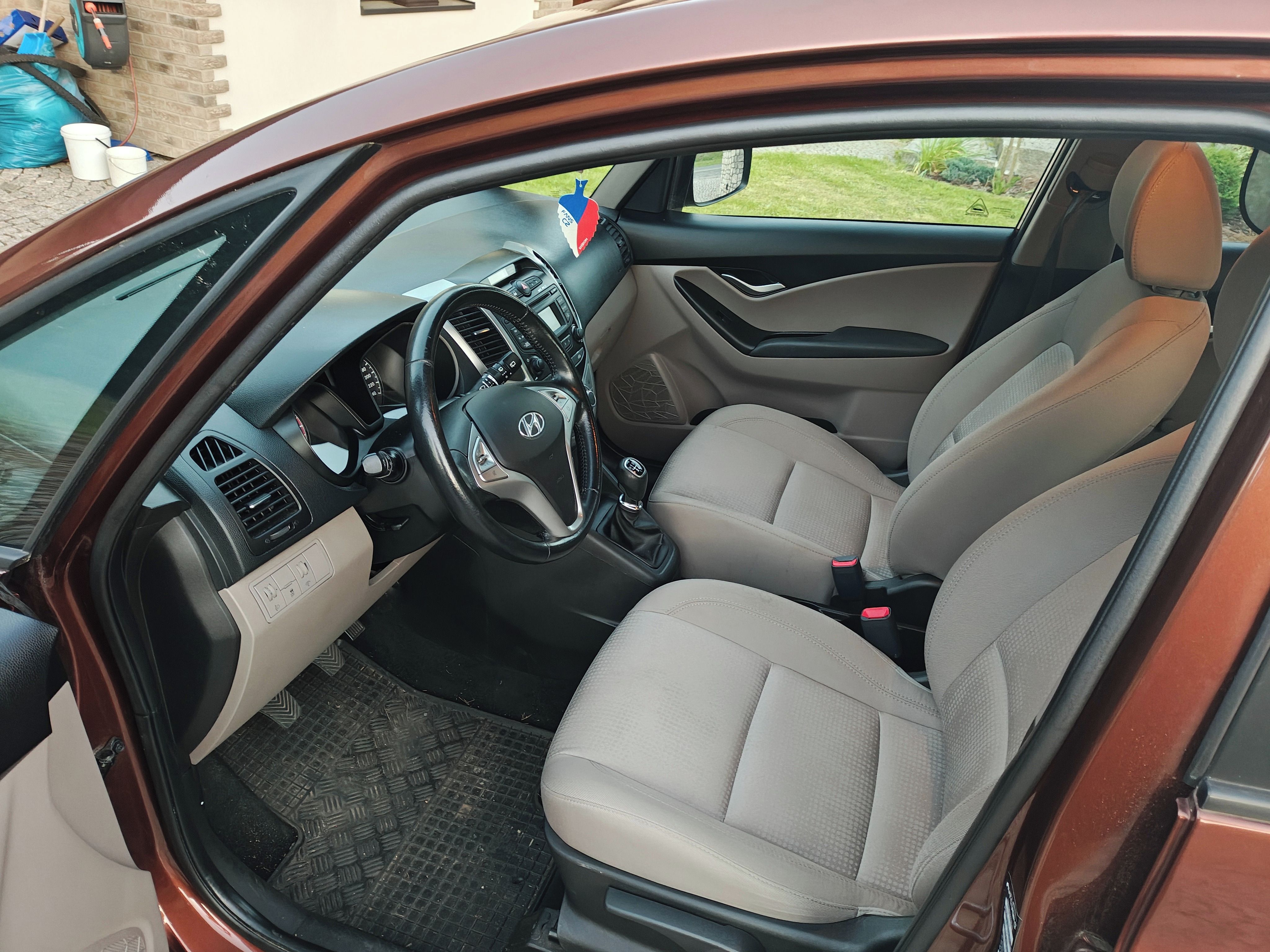 Hyundai ix20, Jen 45000km, skvělý stav - fotka 6