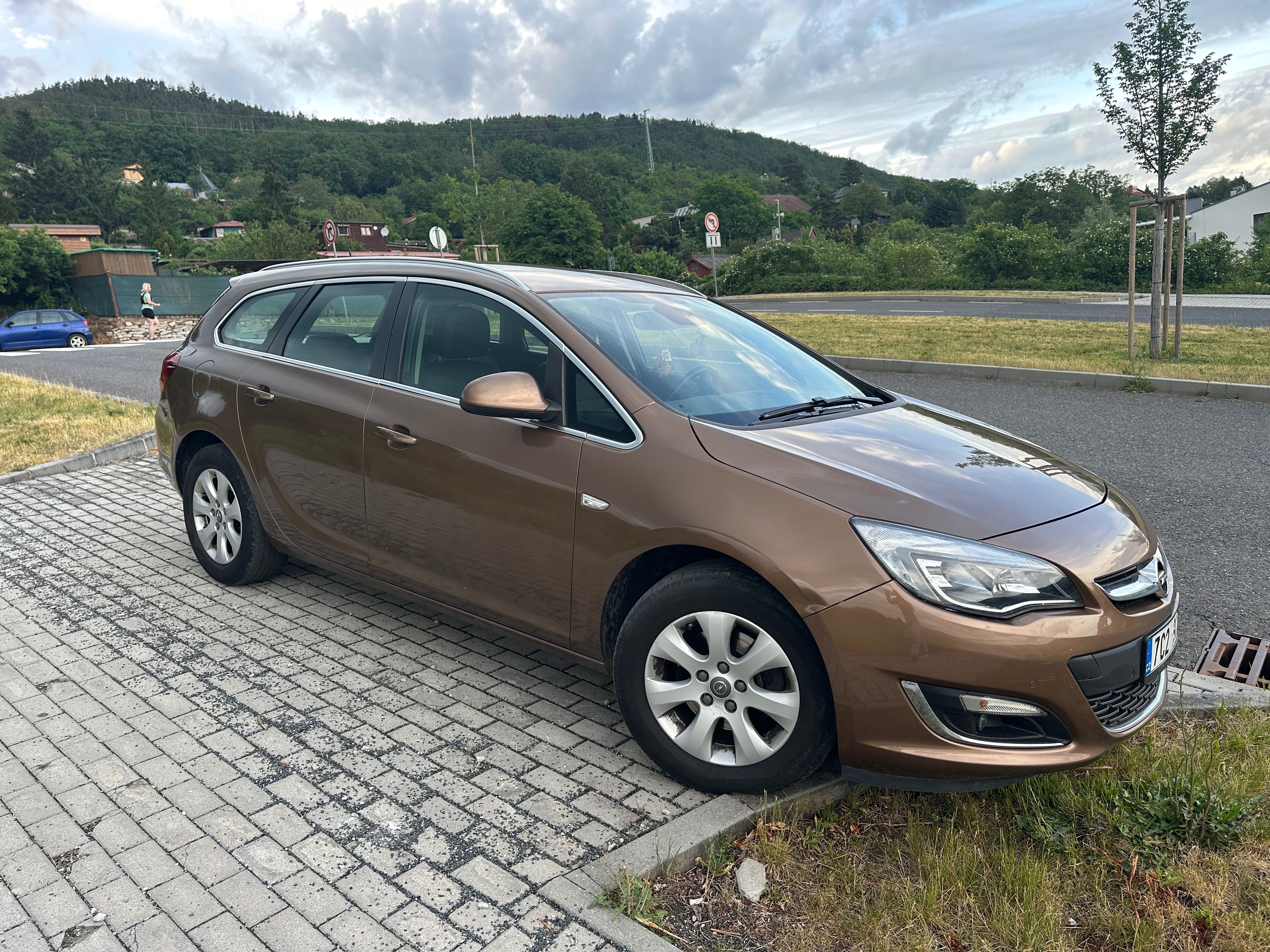 Opel Astra, Sports Tourer 1.6 CDTI 96 kW - fotka 2