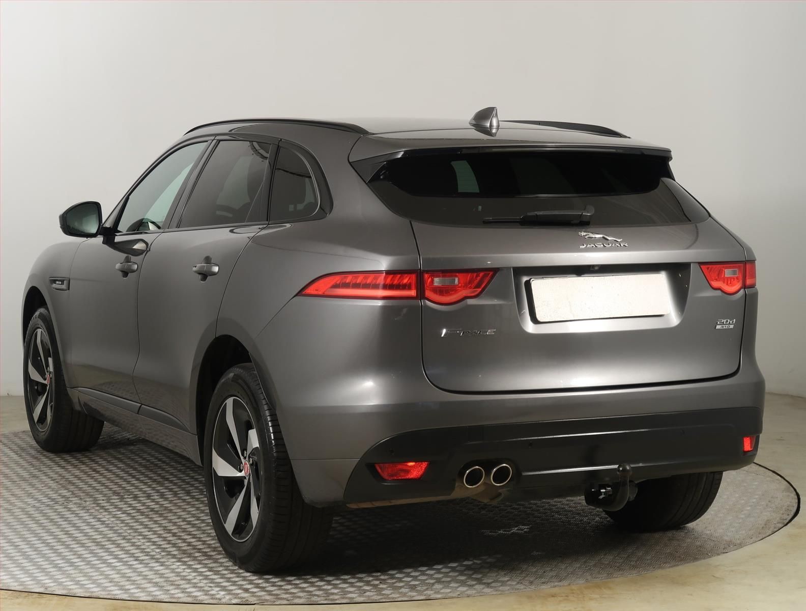 Jaguar F-Pace, 20d AWD, 4X4, Automat, Kůže - fotka 4