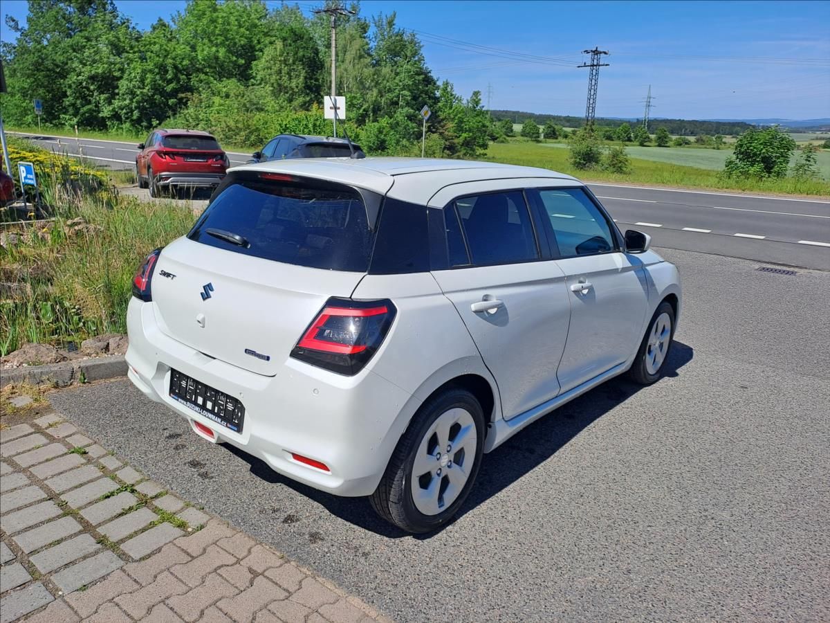 Suzuki Swift, 1,2   1,2 PREMIUM HYBRID CVT M - fotka 5