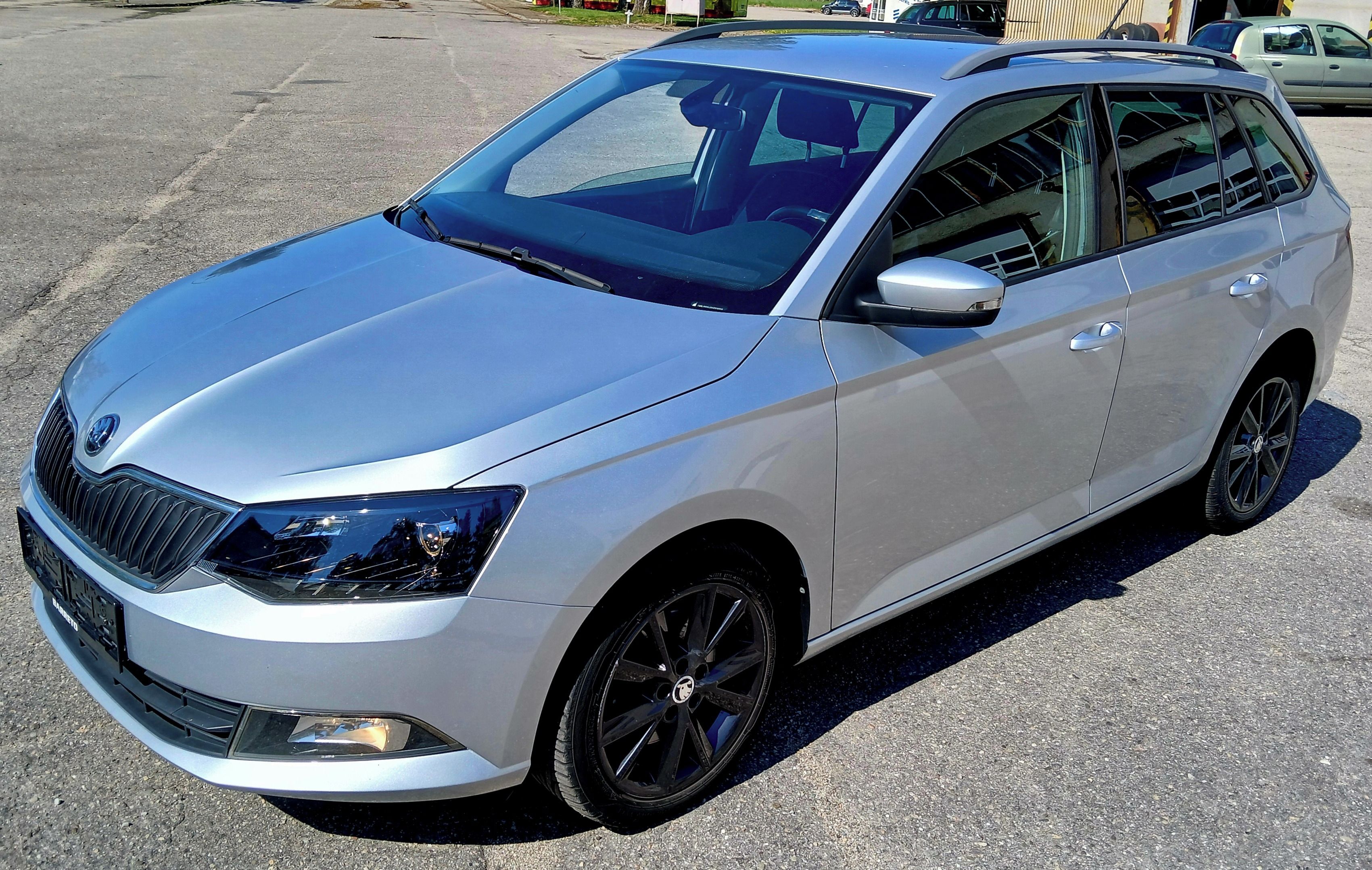 Škoda Fabia, 1.2 Tsi 81Kw NAVI - fotka 2