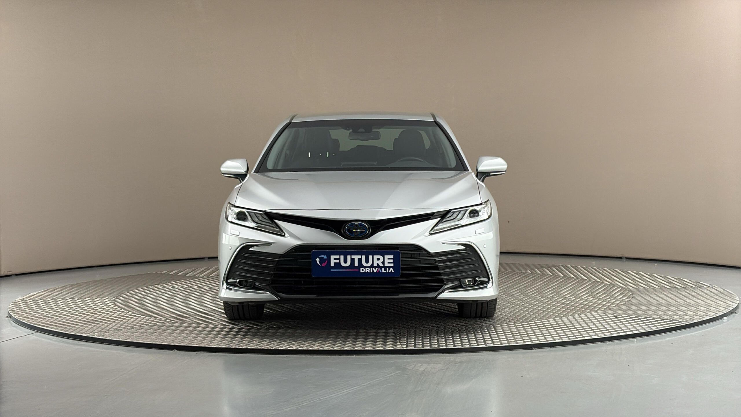 Toyota Camry, 2.5 Hybrid AUT Executive - fotka 3