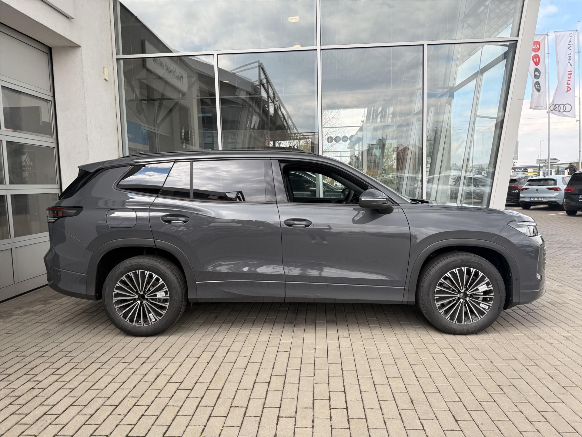 Volkswagen Tayron, 1,5 200 kW eHybrid  R-Line Peo - fotka 5