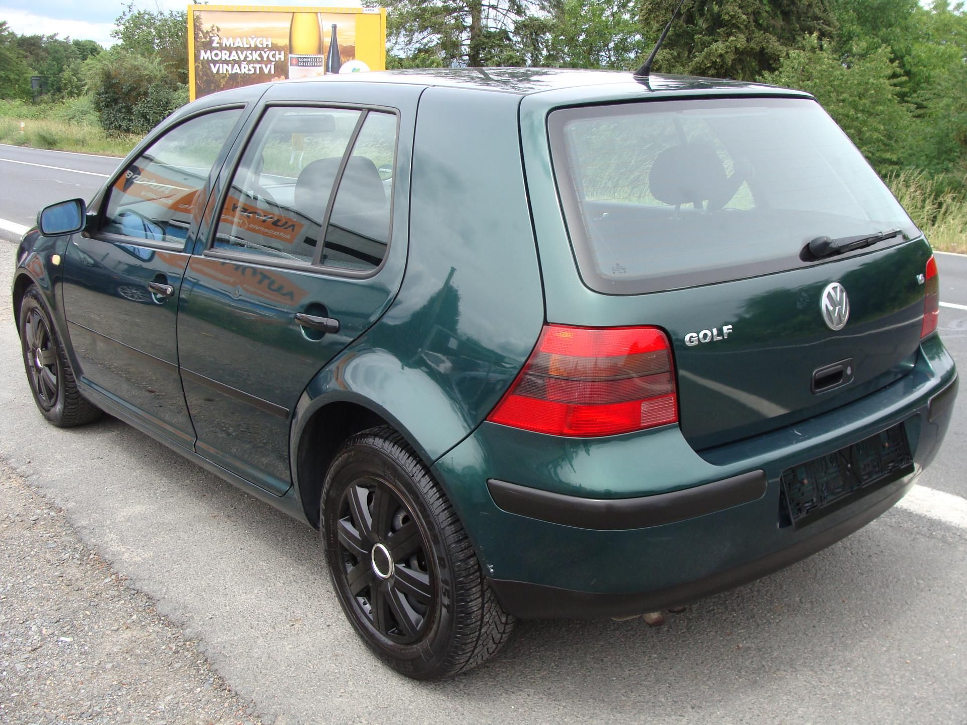Volkswagen Golf, 1.6i Automat, 165000 km - fotka 4