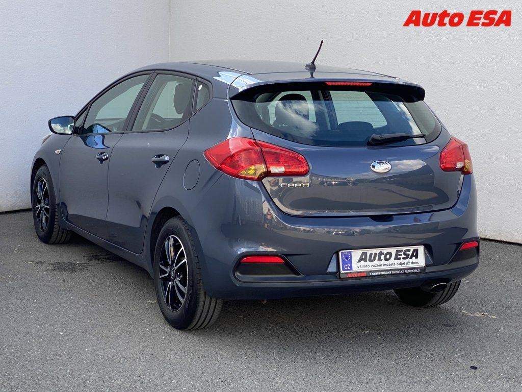 Kia Cee´d, 1.4. i - fotka 6
