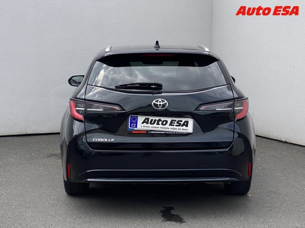 Toyota Corolla, 1.2 T,Comfort,LED,kamera - fotka 5