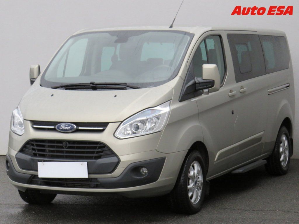 Ford Tourneo Custom, 2.2TDCi,Titanium,114kW - fotka 3