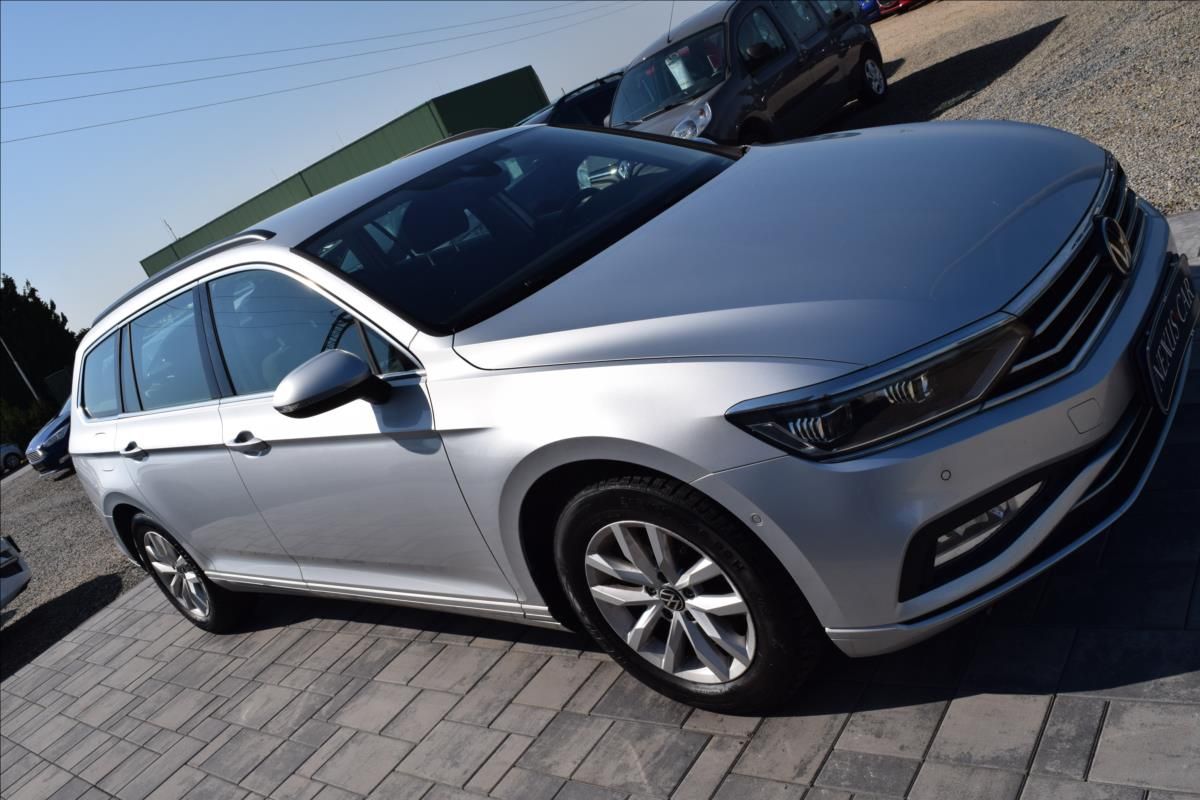 Volkswagen Passat, 2,0 TDI 110KW LED MATRIX DSG - fotka 4