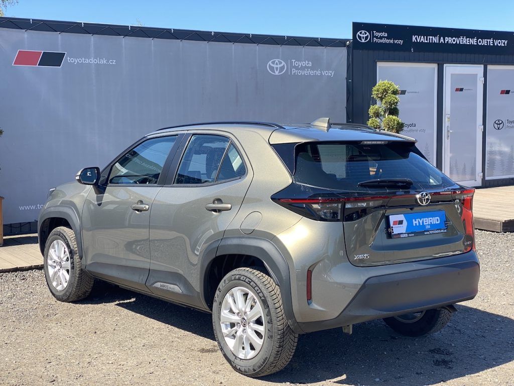 Toyota Yaris Cross, 1.5HEV, ČR-1m, Comfort, DPH - fotka 5