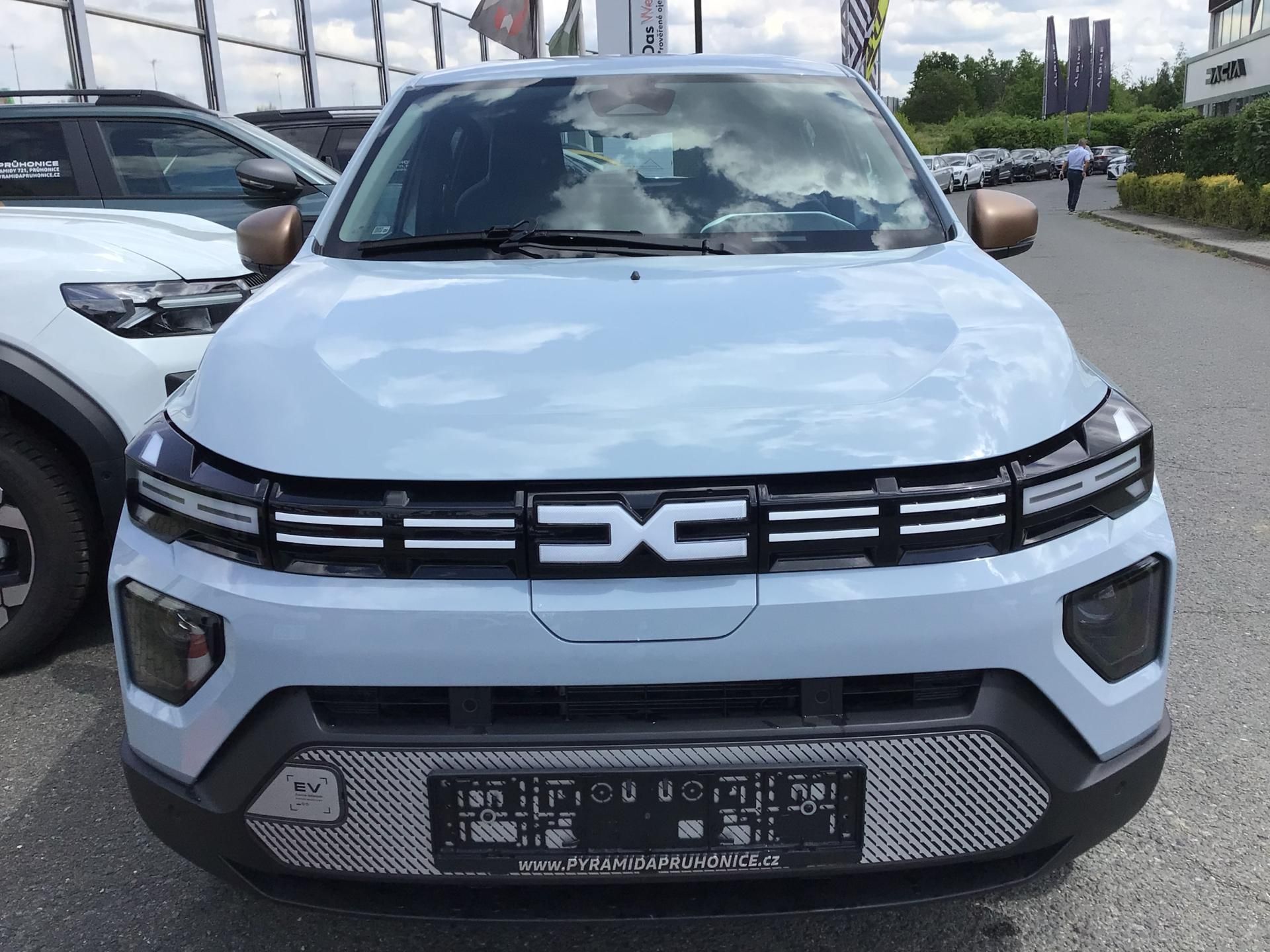 Dacia Spring, ELEKTROMOBIL 100PS ODBĚR IHNED - fotka 3