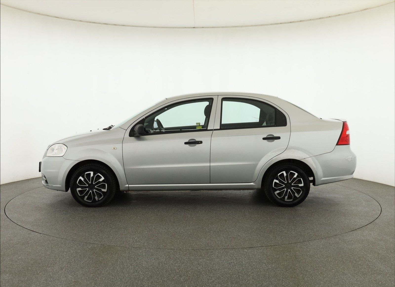 Chevrolet Aveo, 1.2 i 16V, Serv.kniha - fotka 3