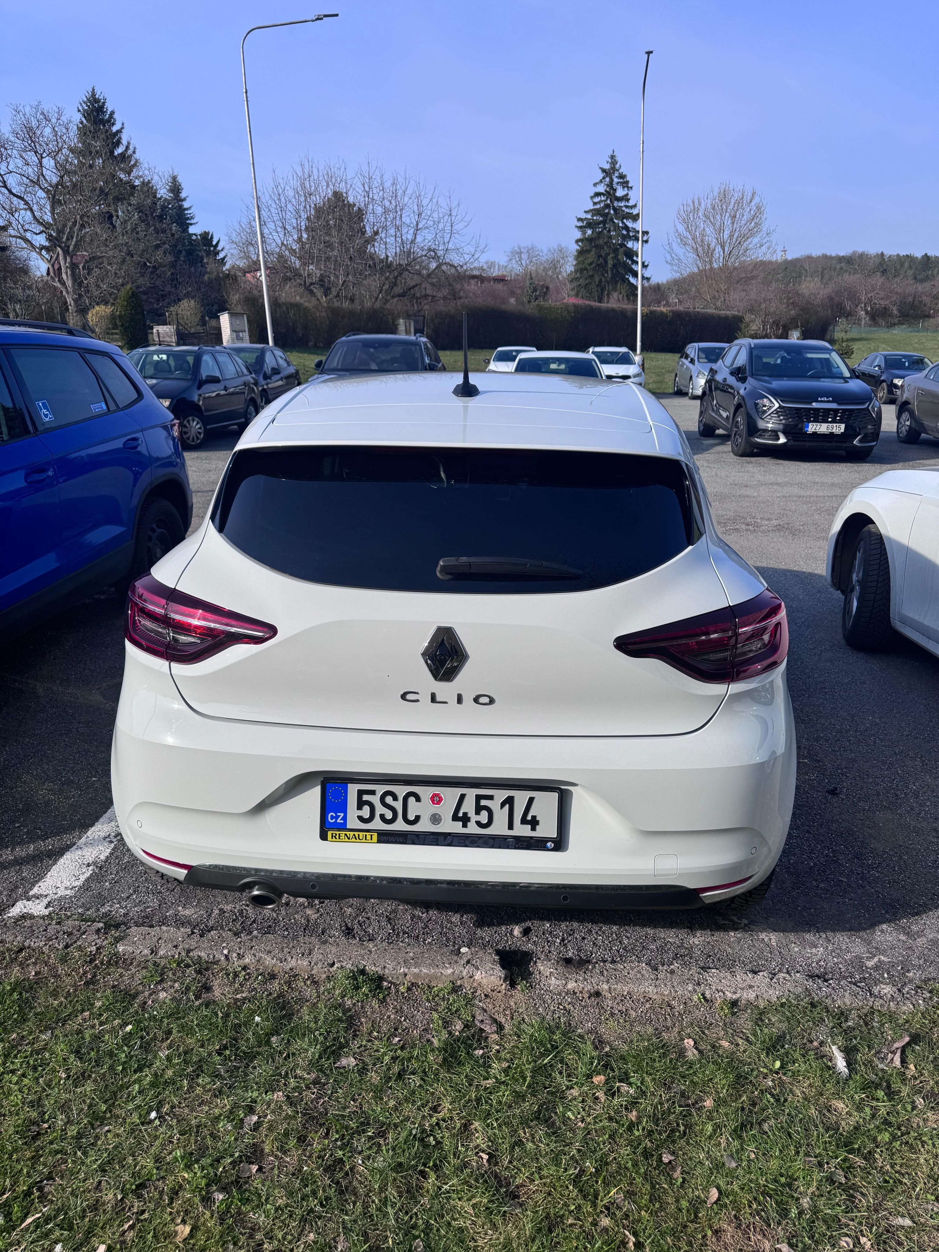 Renault Clio, 1,3 BA, servisováno - fotka 2