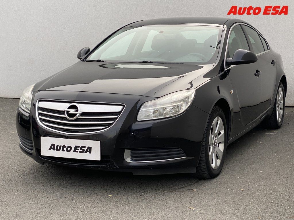 Opel Insignia, 2.0 D - fotka 3