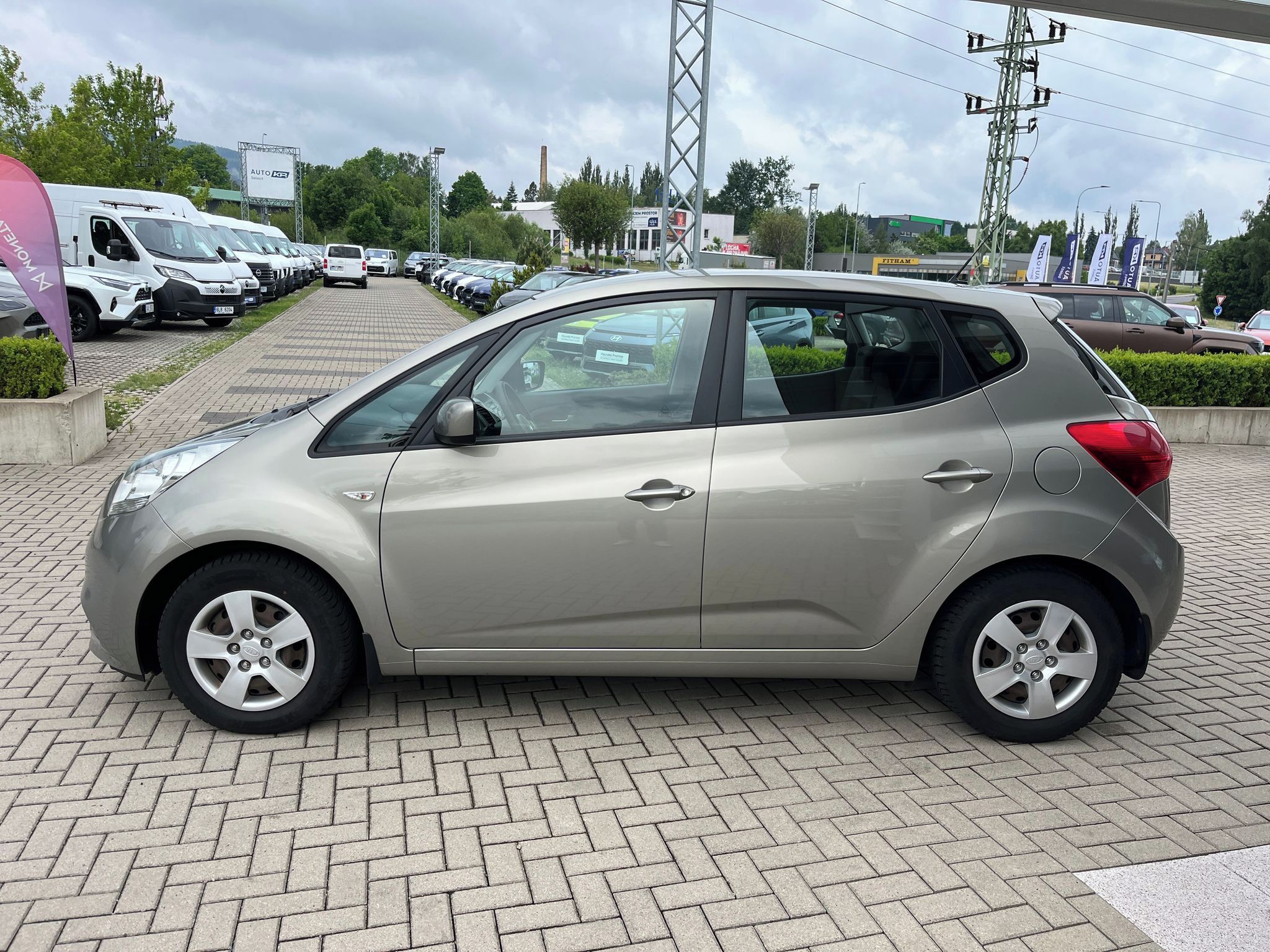 Kia Venga, 1.4 CVVT 1. majitel CZ, servis - fotka 3