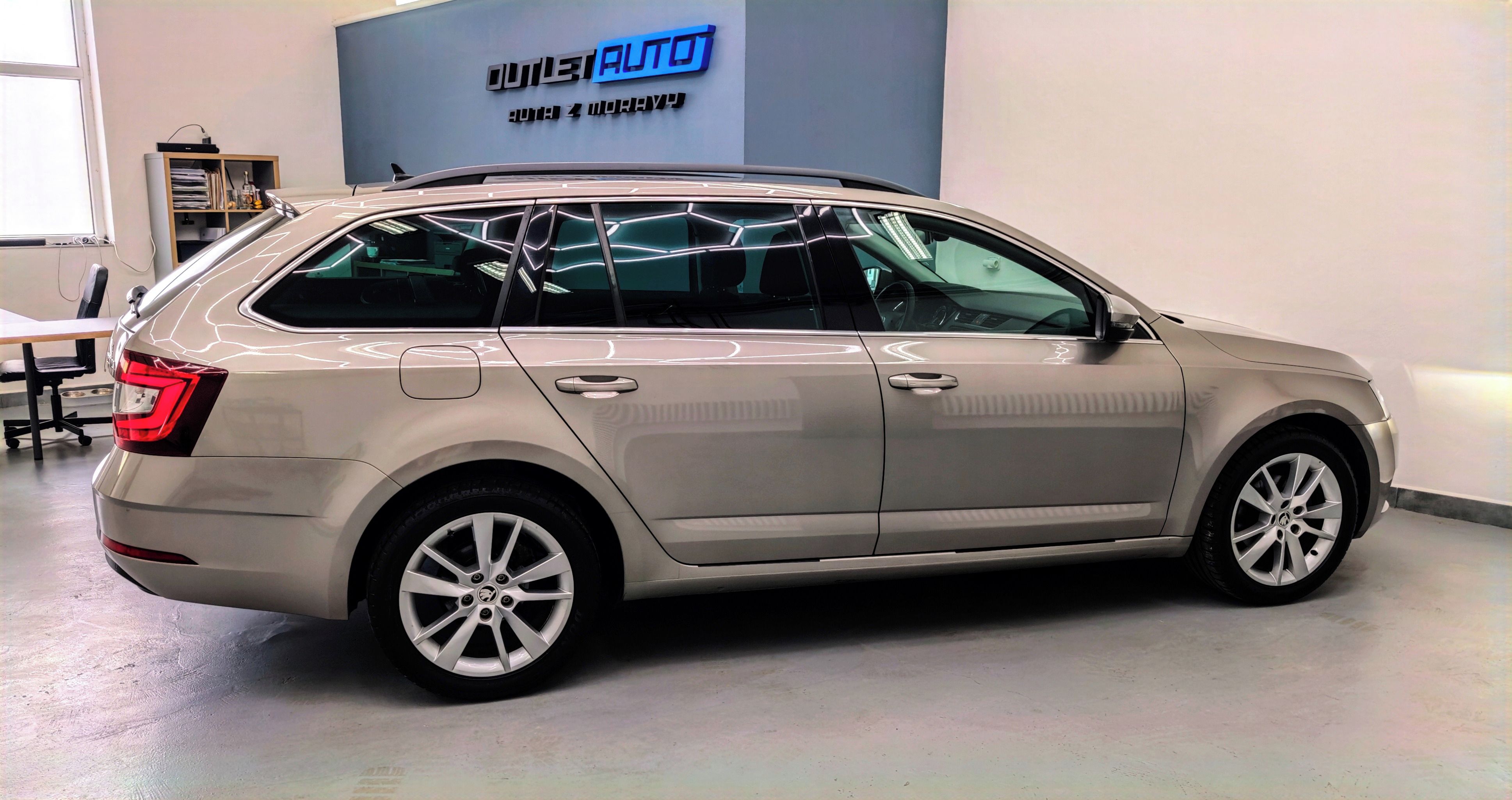 Škoda Octavia, 1.4 TSI 110 KW, DSG,STYLE PLUS - fotka 6