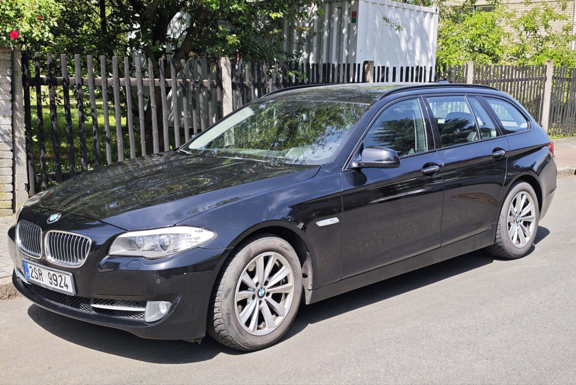 BMW Řada 5, Prodám BMW 5 F11 touring - fotka 3