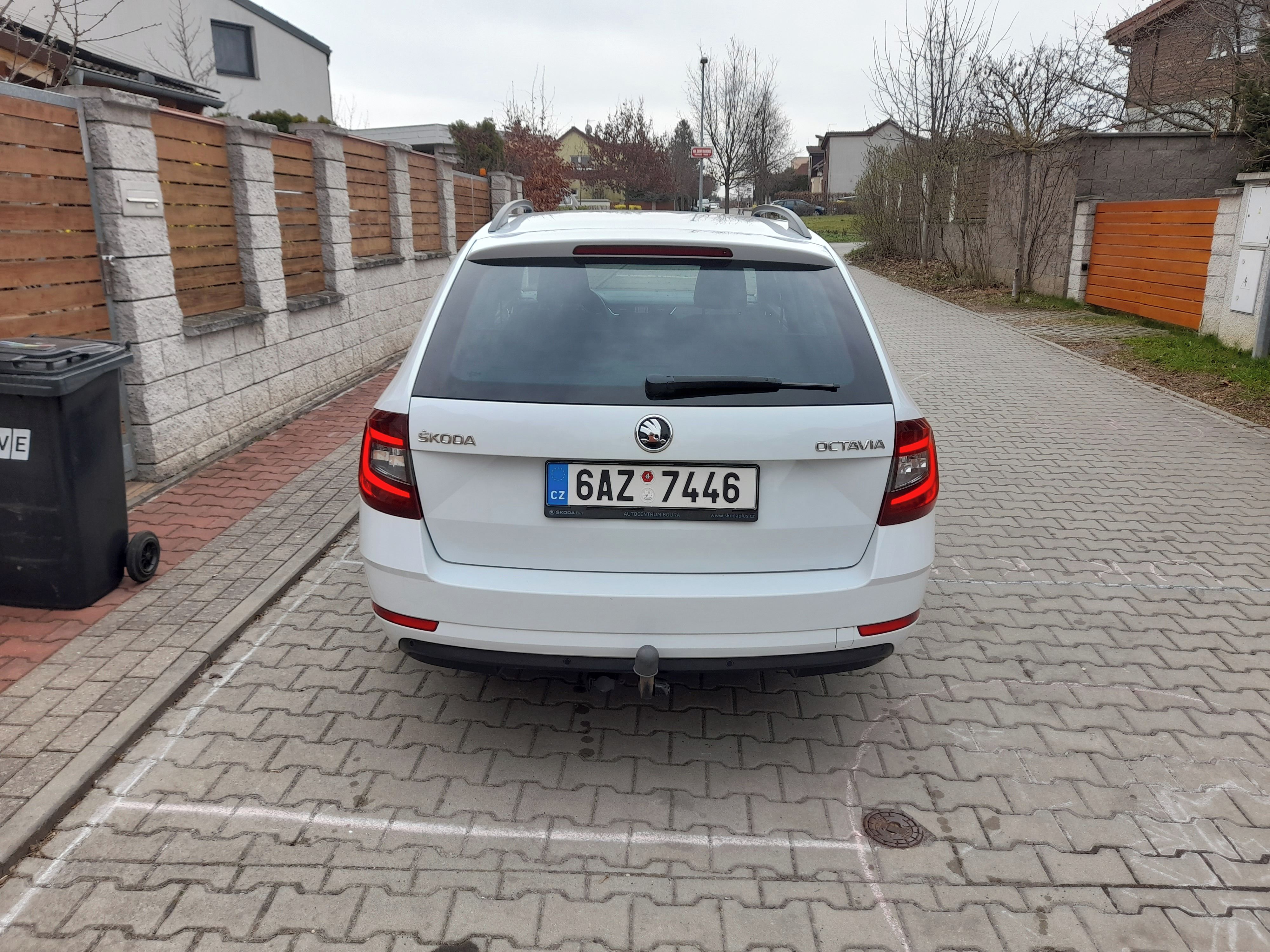 Škoda Octavia, 1.6TDI 85KW Style plus - fotka 5