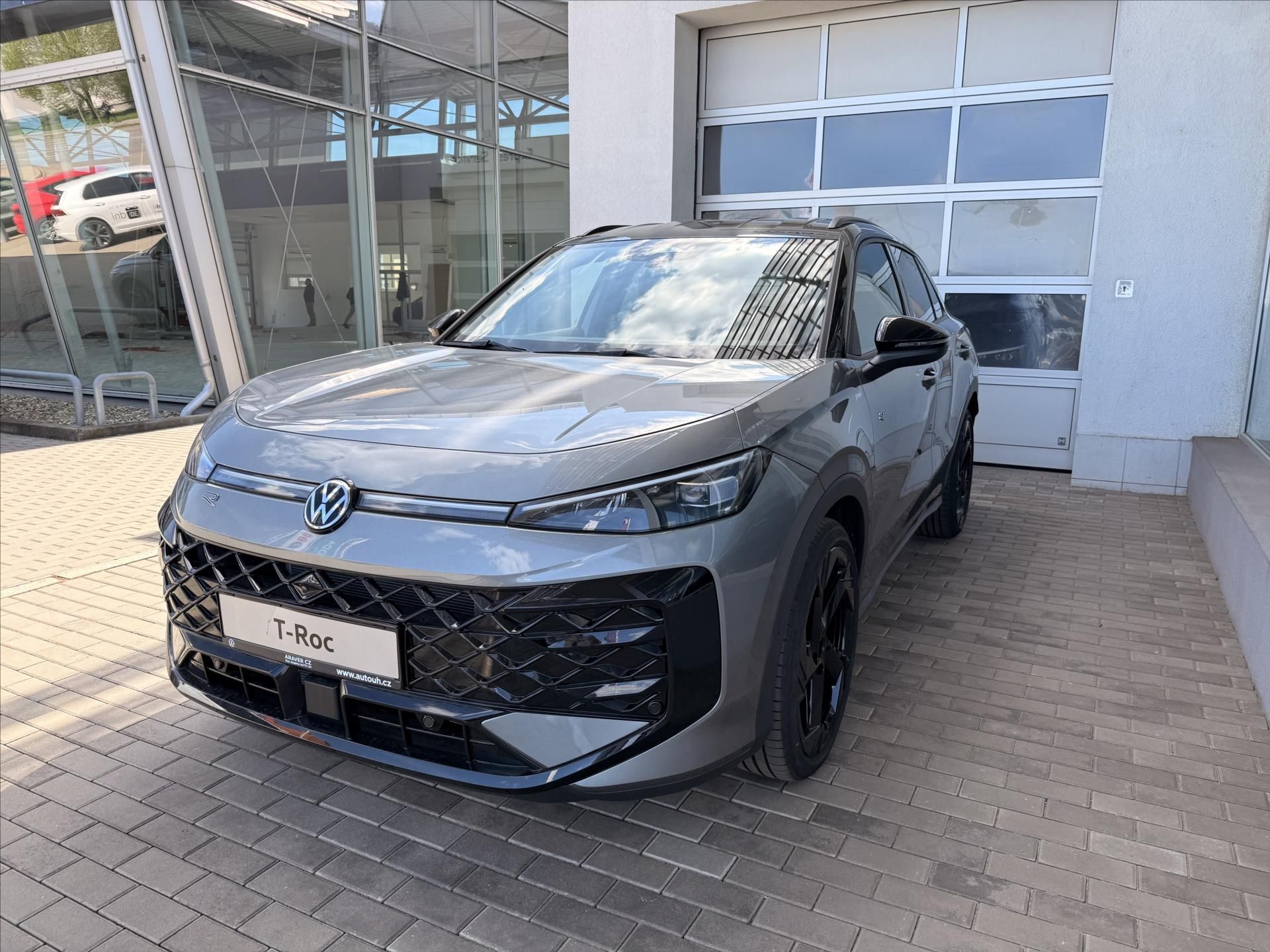 Volkswagen T-Roc, 1,5 eTSI 110 kW 7DSG  R-Line