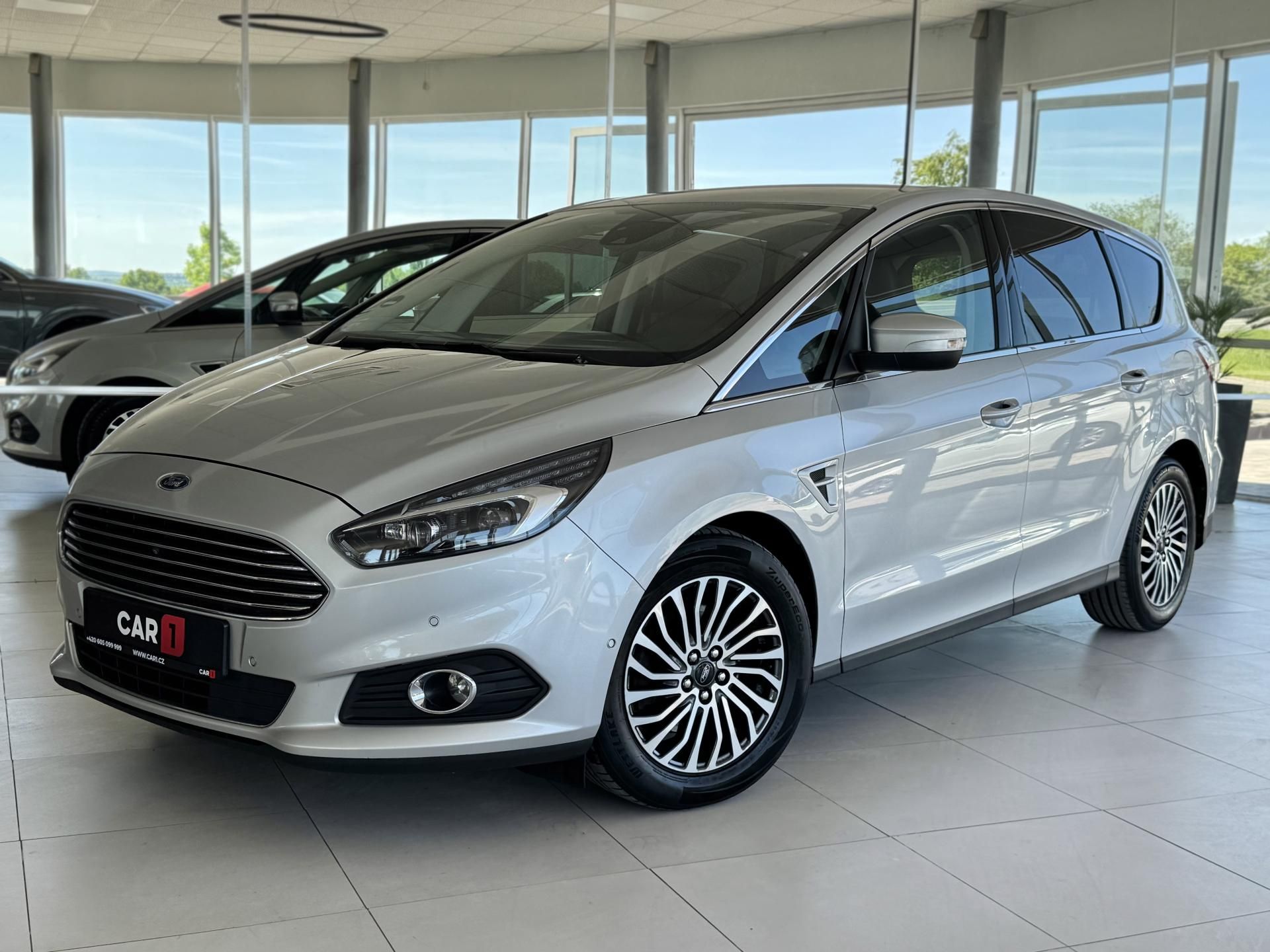 Ford S-MAX, 2,0TDCi AT8*140kW*LED*Webasto