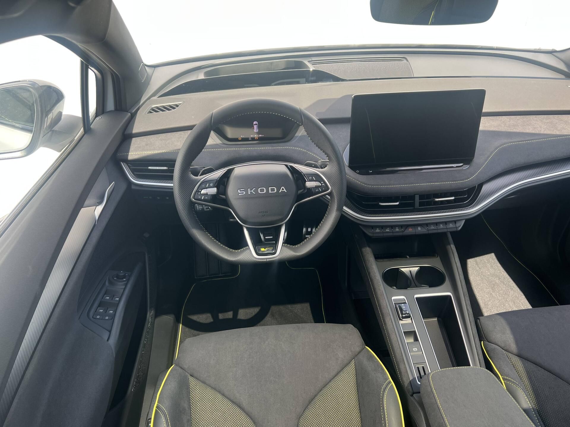 Škoda Enyaq iV, RS 4x4 84kWh - fotka 4