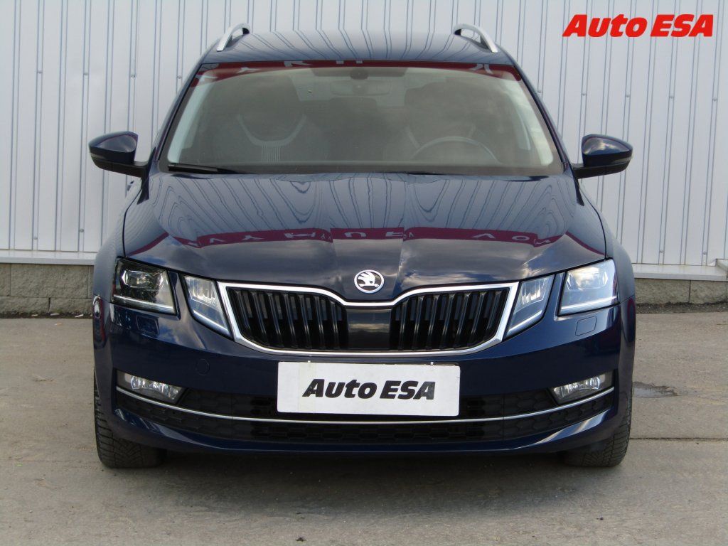 Škoda Octavia, 1.4,LED,autoAC - fotka 2