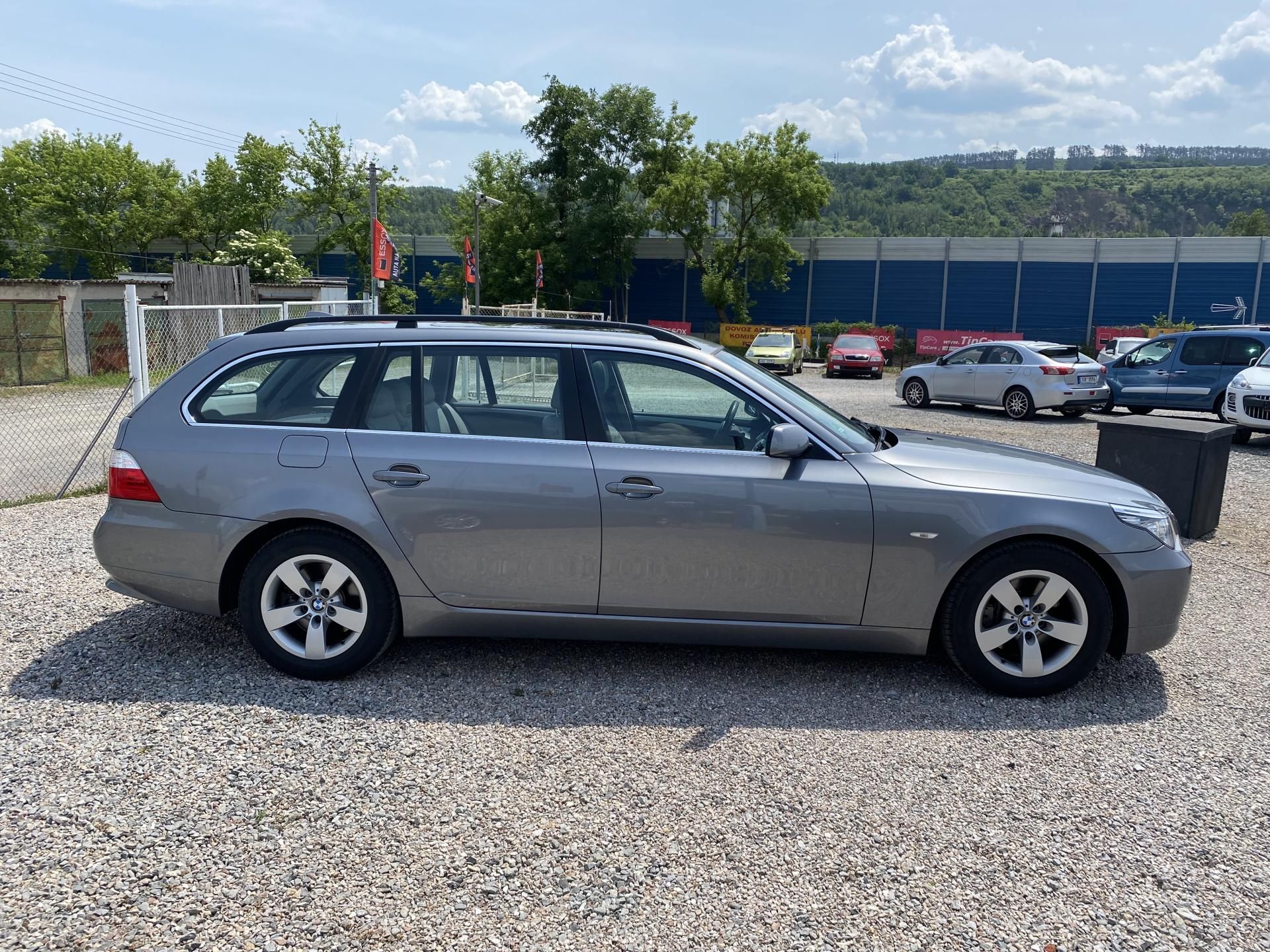 BMW Řada 5, 2.0D,PLNÝ SERVIS,2SADY ALU - fotka 3