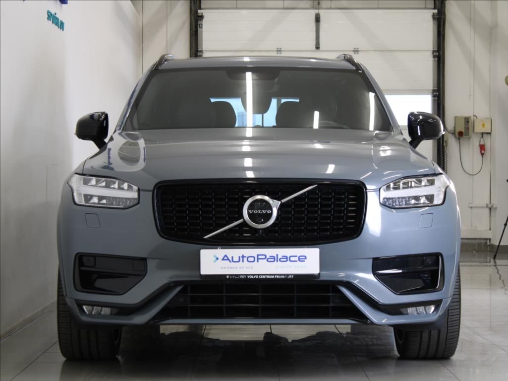 Volvo XC90, 2,0 B5 R Vzduch B&W 7míst PANO - fotka 2